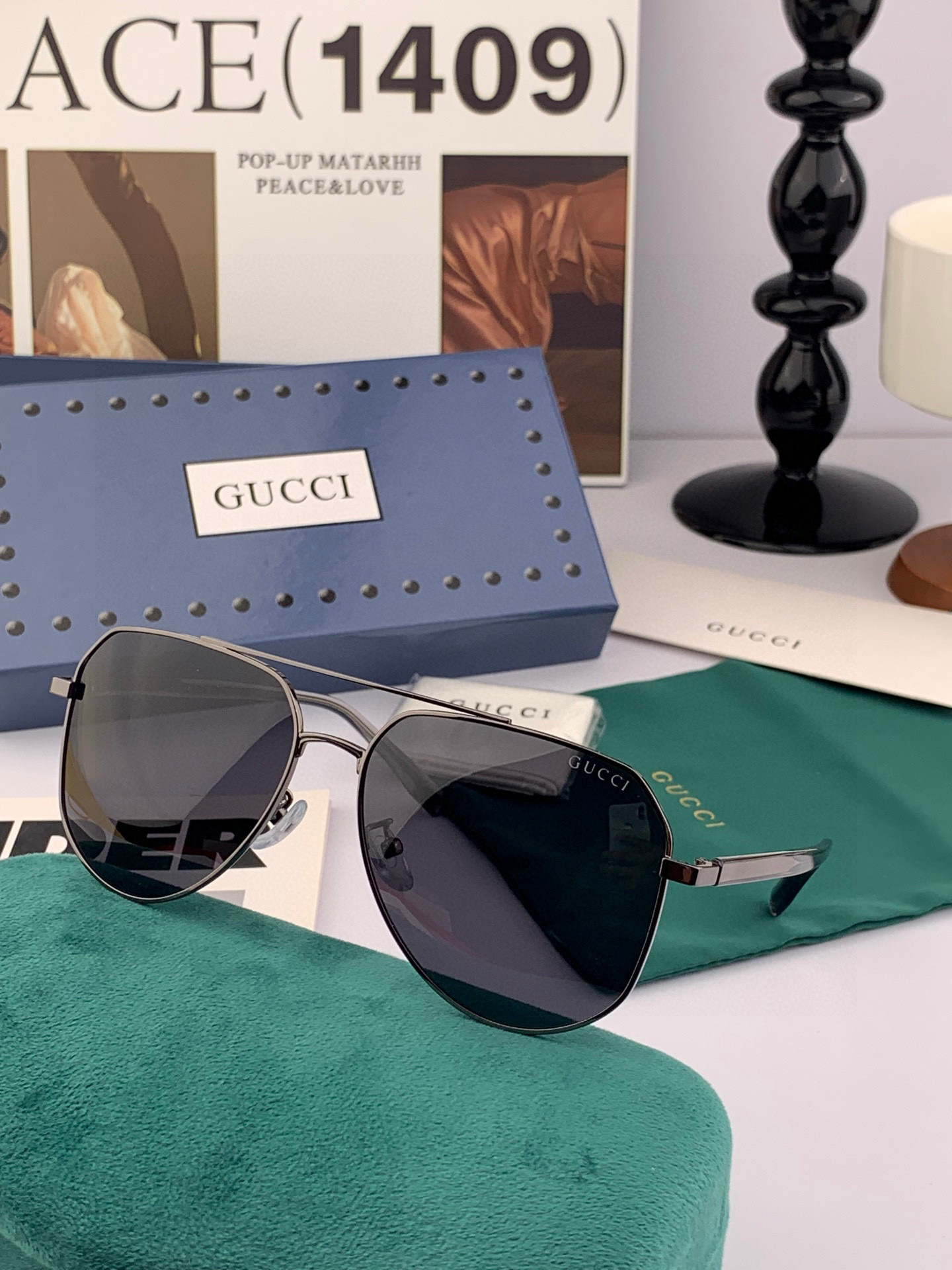   Gucci 。  高品质男女款墨镜   👍 进口宝丽来偏光镜片  。蛤蟆镜 开车钓鱼都可 。百搭显瘦