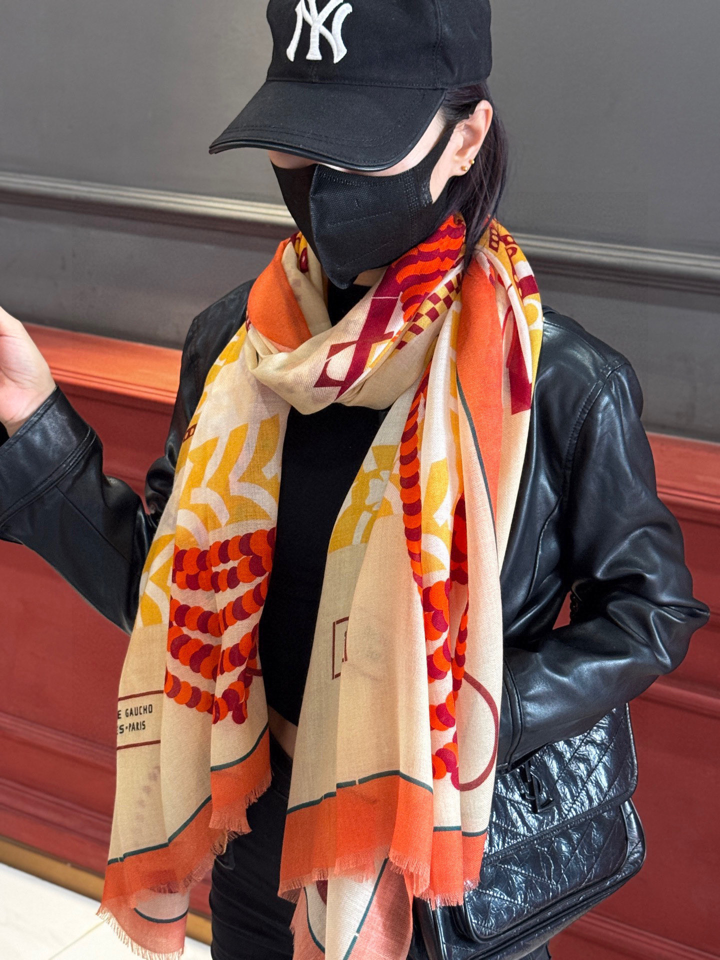  专柜同步 Hermes家买了都说好看【马鞍羊绒长巾】‼️推荐💕顶级工艺超值‼️爱马仕专柜爆款🎁🎁羊绒长