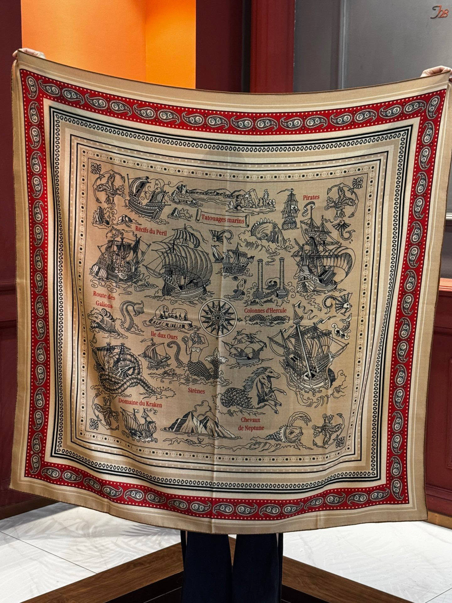  💟2025年秋冬抢先 上新💞【双面同色丝毛方巾】手工卷边山羊绒和真丝混纺披肩（70%山羊绒，30%桑蚕