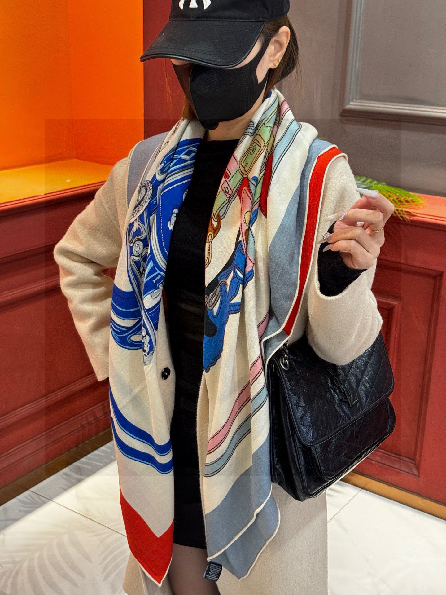  羊绒新款🆕🏇🏇买了都说好看‼️推荐💕【华丽的缰辔双面同色140】羊绒方巾，顶级工艺超值‼️爱马仕专柜爆