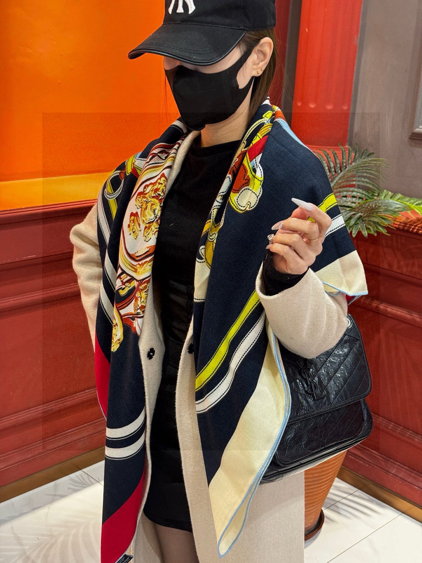  羊绒新款🆕🏇🏇买了都说好看‼️推荐💕【华丽的缰辔双面同色140】羊绒方巾，顶级工艺超值‼️爱马仕专柜爆