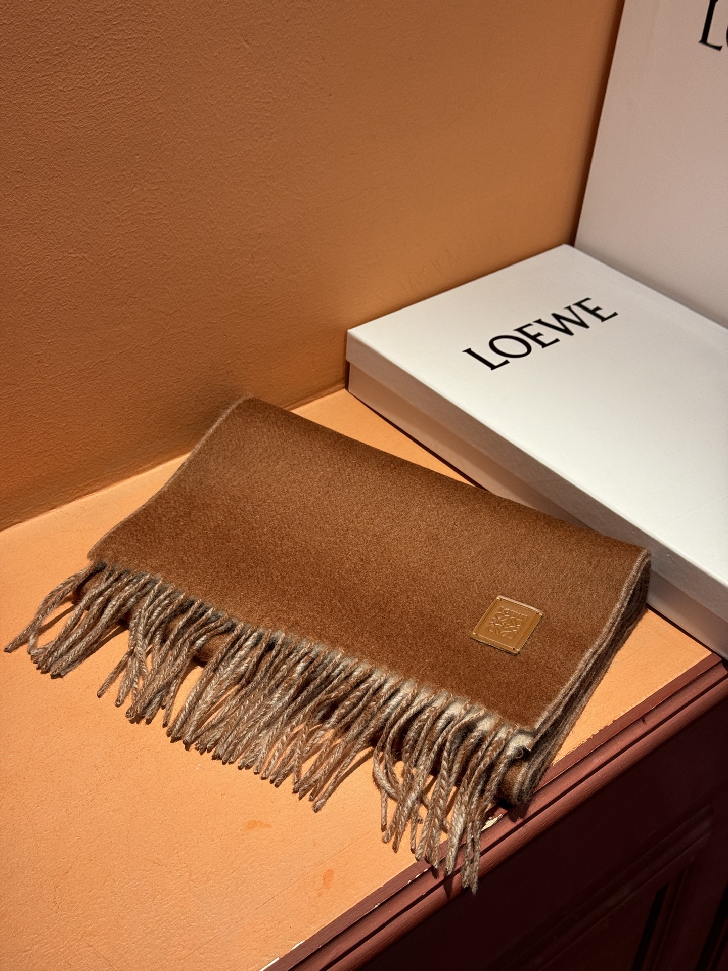  ✨✨太美了😍罗意威 情侣款 美到要尖叫😱专柜最新款🎊英伦欧美范儿 又是一款即时尚又实用的大围巾&长巾，