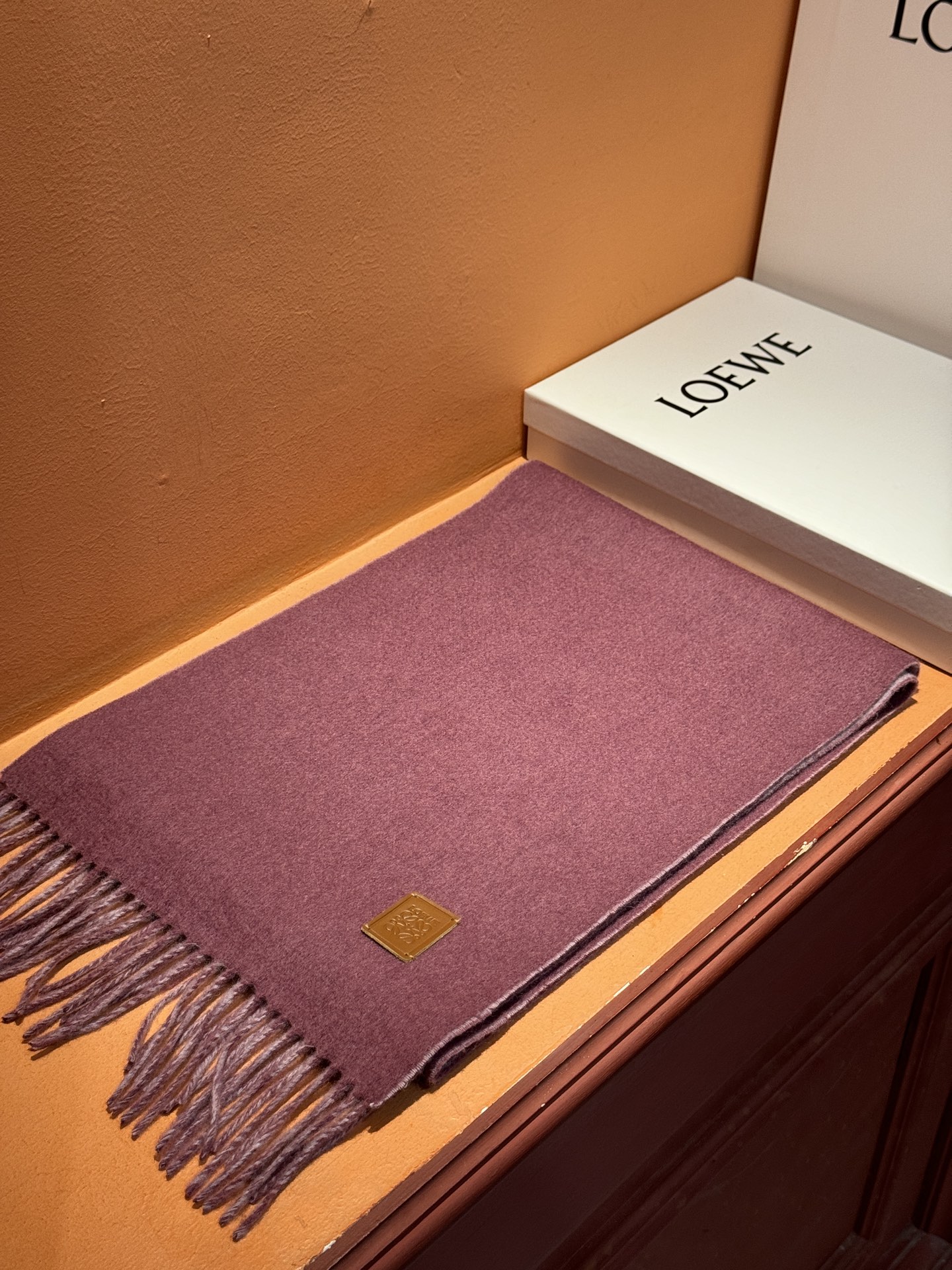  ✨✨太美了😍罗意威 情侣款 美到要尖叫😱专柜最新款🎊英伦欧美范儿 又是一款即时尚又实用的大围巾&长巾，