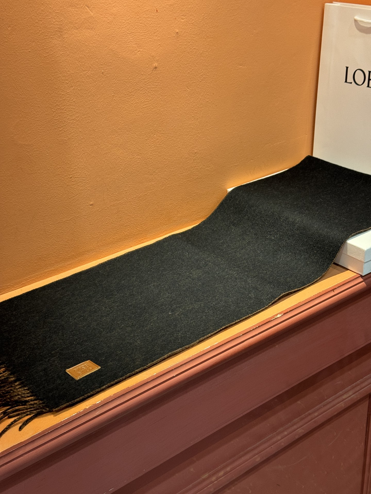  ✨✨太美了😍罗意威 情侣款 美到要尖叫😱专柜最新款🎊英伦欧美范儿 又是一款即时尚又实用的大围巾&长巾，