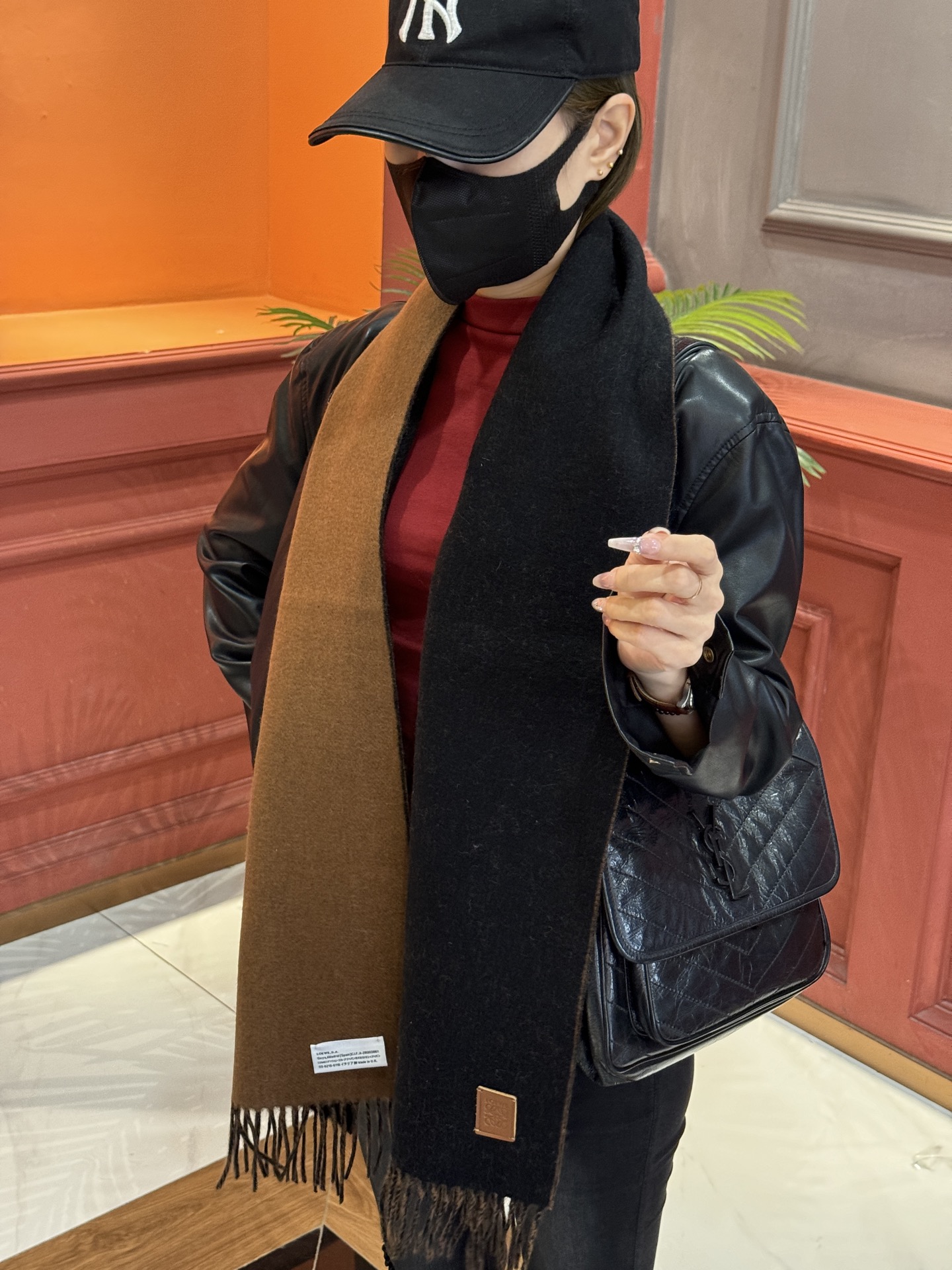  ✨✨太美了😍罗意威 情侣款 美到要尖叫😱专柜最新款🎊英伦欧美范儿 又是一款即时尚又实用的大围巾&长巾，