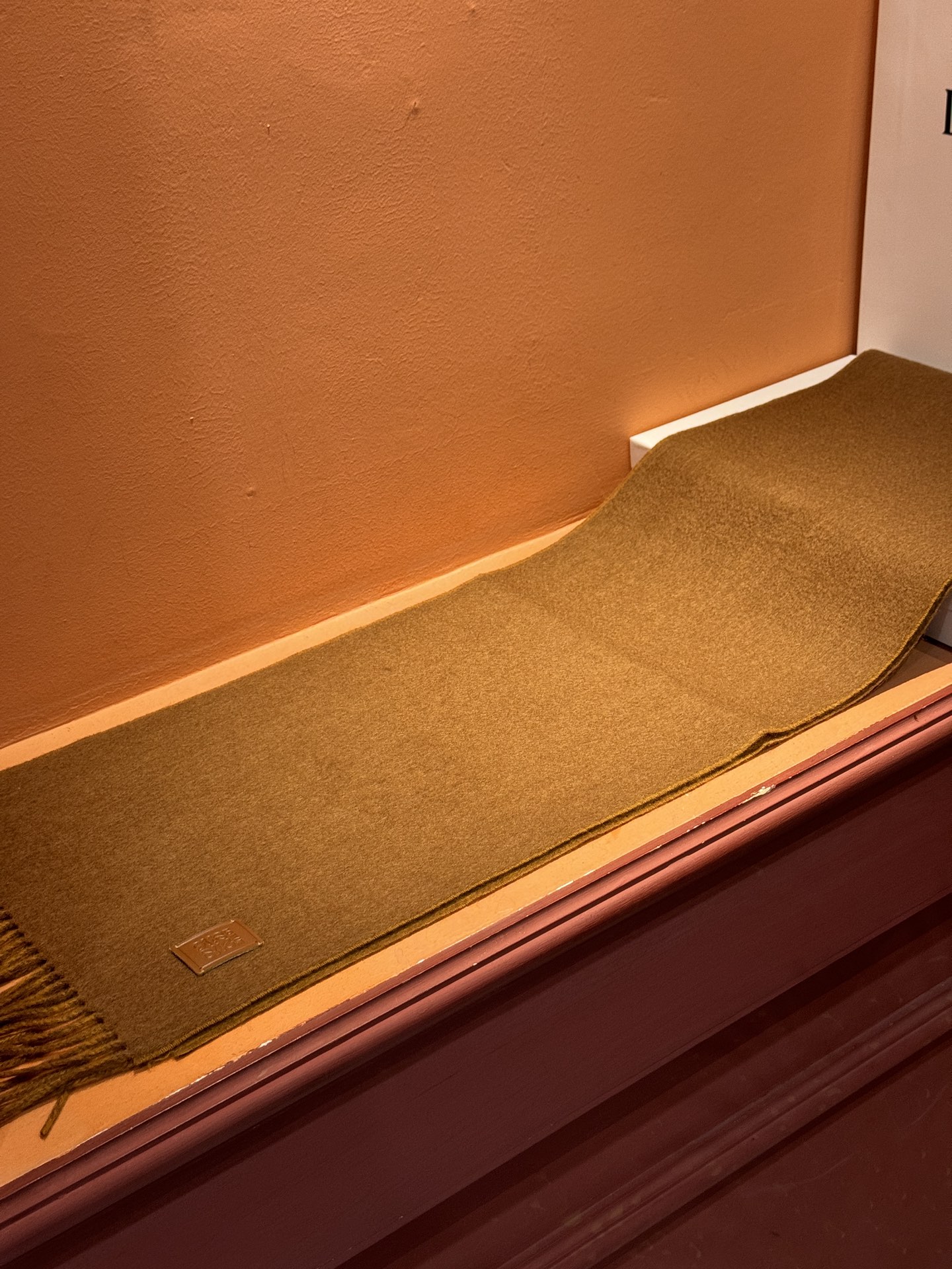  ✨✨太美了😍罗意威 情侣款 美到要尖叫😱专柜最新款🎊英伦欧美范儿 又是一款即时尚又实用的大围巾&长巾，