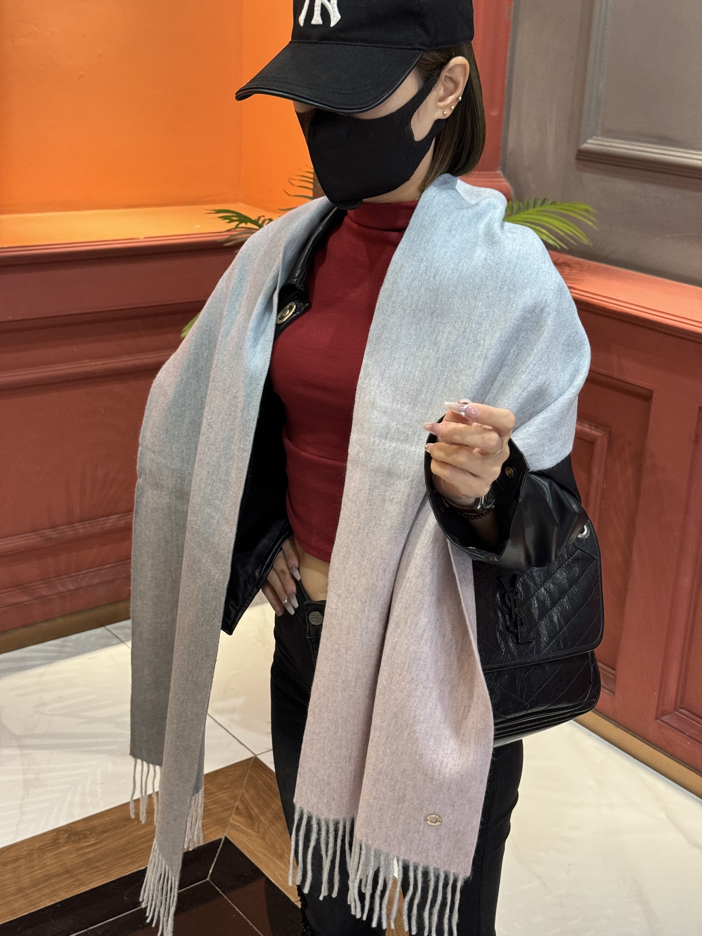  ✨✨太美了😍 【皮安娜】情侣款  美到要尖叫😱专柜最新款🎊英伦欧美范儿「多色渐变」又是一款即时尚又实用