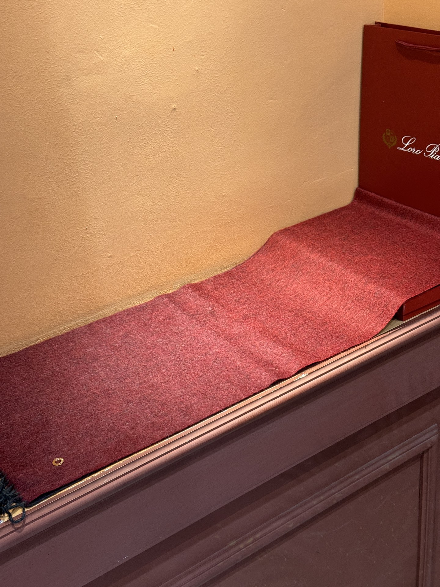  ✨✨太美了😍 【皮安娜】情侣款  美到要尖叫😱专柜最新款🎊英伦欧美范儿「多色渐变」又是一款即时尚又实用