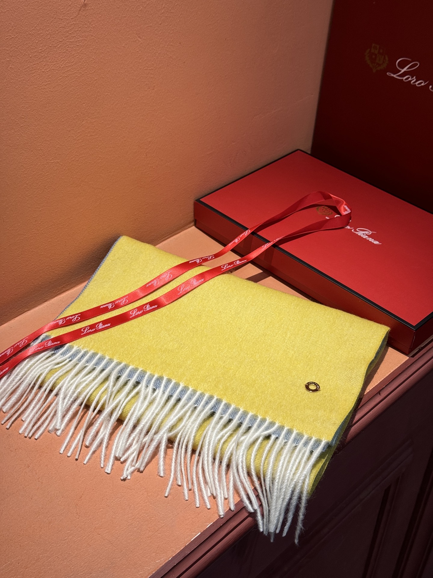  ✨✨太美了😍 【皮安娜】情侣款  美到要尖叫😱专柜最新款🎊英伦欧美范儿「多色渐变」又是一款即时尚又实用