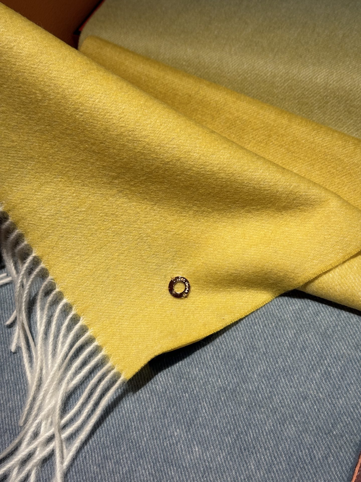  ✨✨太美了😍 【皮安娜】情侣款  美到要尖叫😱专柜最新款🎊英伦欧美范儿「多色渐变」又是一款即时尚又实用