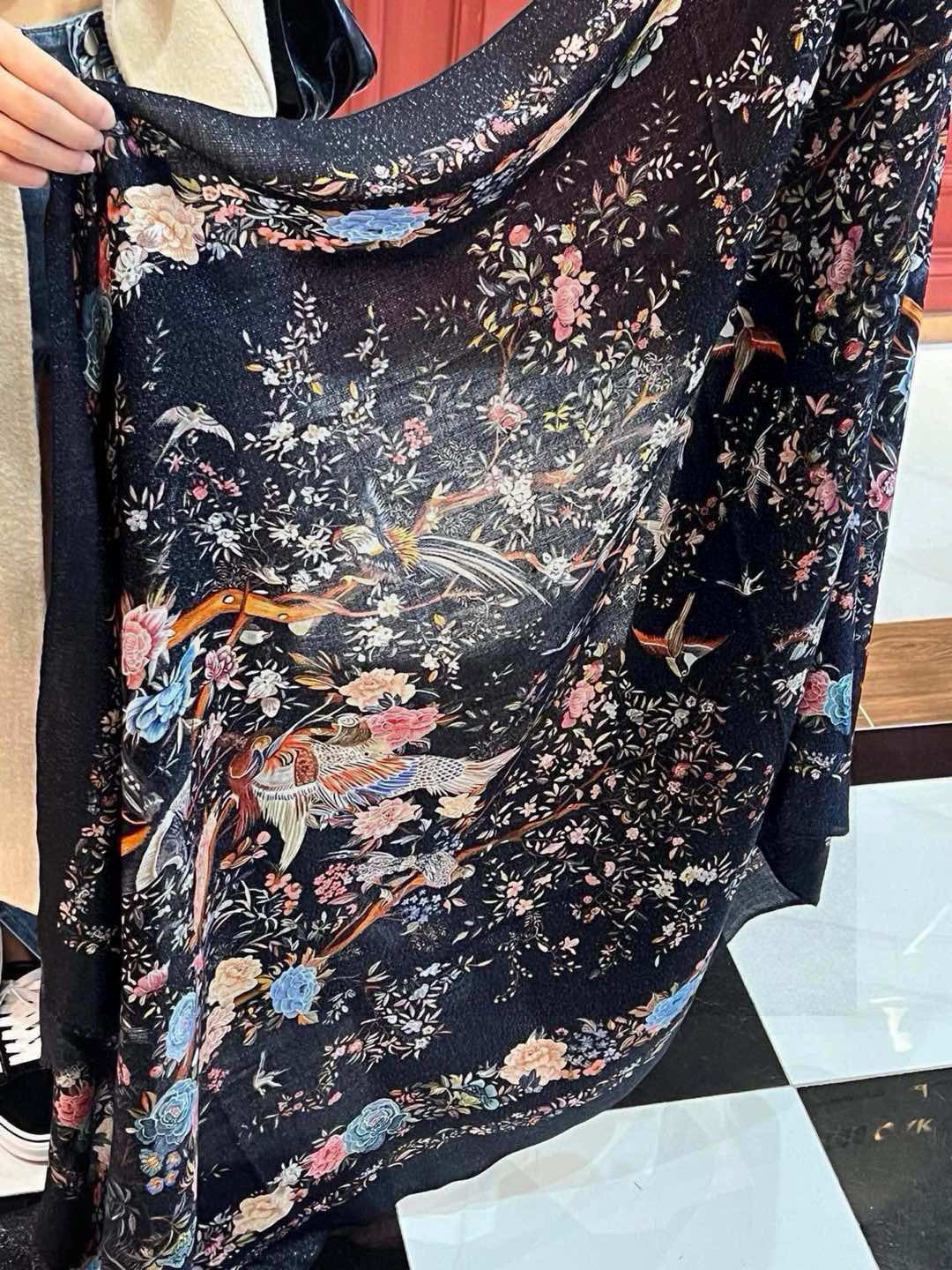 ✨✨【金银丝款】Dior专柜款～就是告诉大家这款必须收～上新🆕❤️ 新款长羊绒😍专柜同步🌈✨这个size