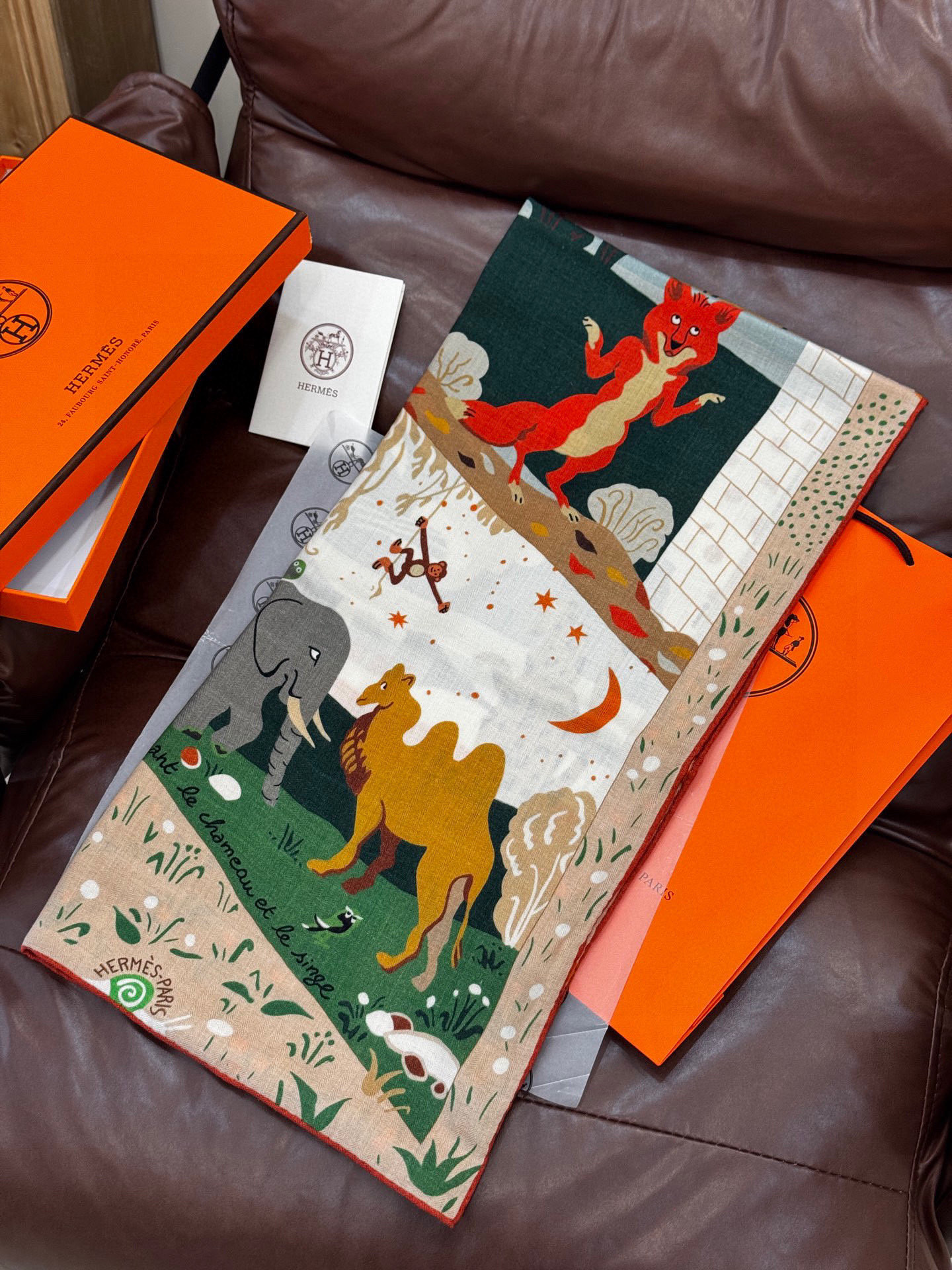  新款现货💖💖140丝绒方巾双面同色（专柜同步Hermes爱马仕）‼️抢‼️VIP推荐 ‼️下手一定要快