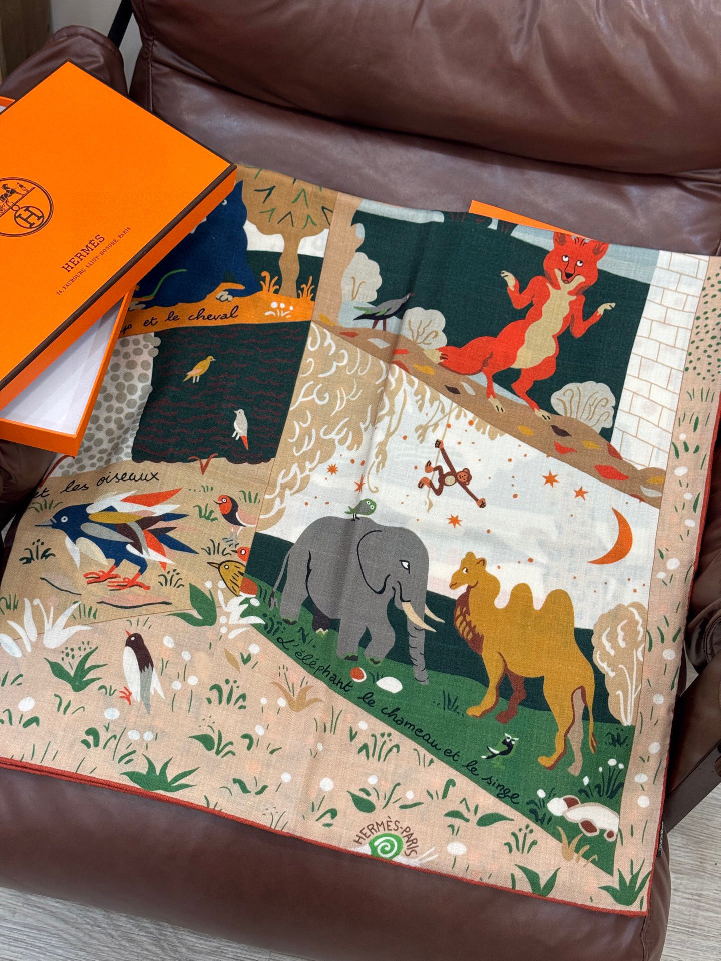  新款现货💖💖140丝绒方巾双面同色（专柜同步Hermes爱马仕）‼️抢‼️VIP推荐 ‼️下手一定要快