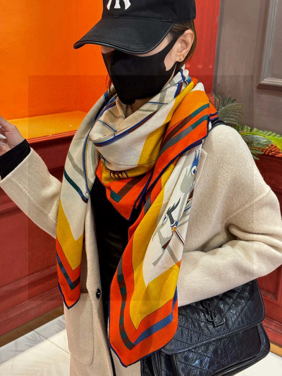 ❄️【双面同色】原单爱马仕140cm丝绒方巾💕 《平衡马车》，没有体验过野村大辅的豪华马车，就不算拥有丰