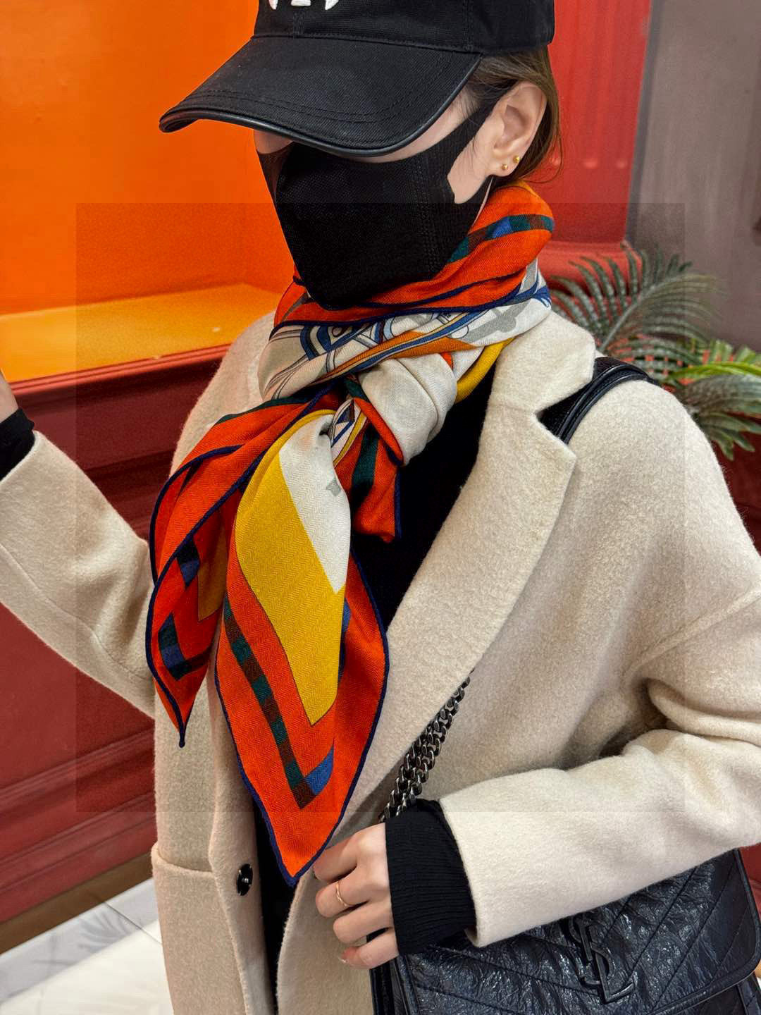 ❄️【双面同色】原单爱马仕140cm丝绒方巾💕 《平衡马车》，没有体验过野村大辅的豪华马车，就不算拥有丰