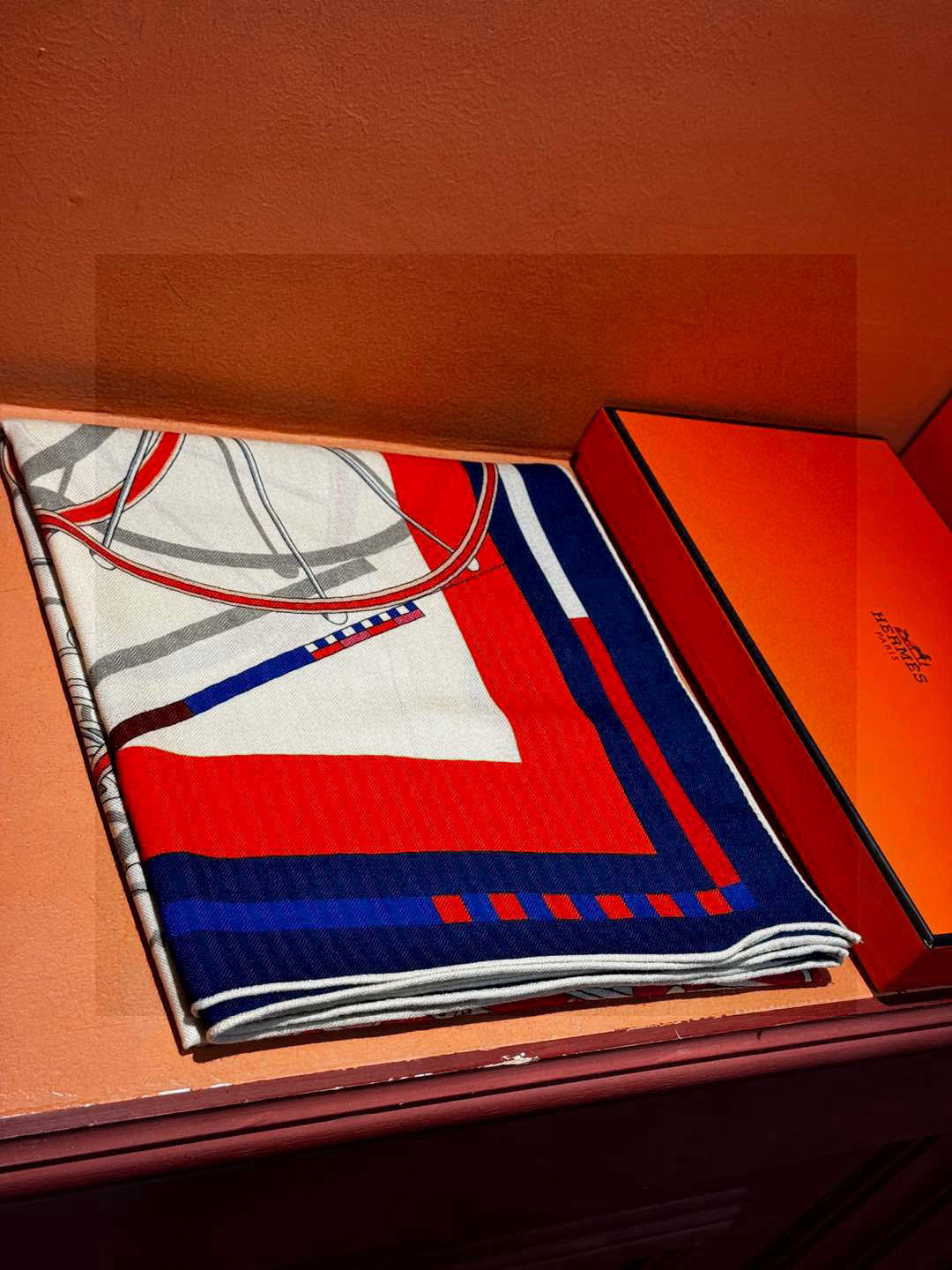 ❄️【双面同色】原单爱马仕140cm丝绒方巾💕 《平衡马车》，没有体验过野村大辅的豪华马车，就不算拥有丰