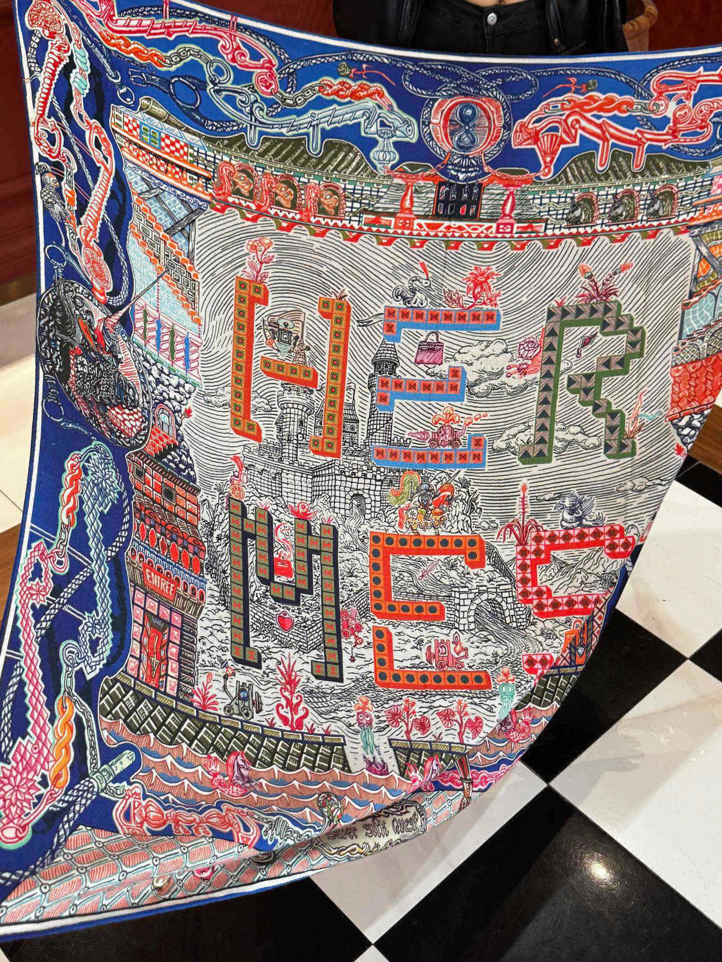  新款 秋冬搭配利器❗️顶级双面同色真丝羊绒披肩！！点睛精彩，图案和配色都超级喜欢，又一款双面配色工艺设