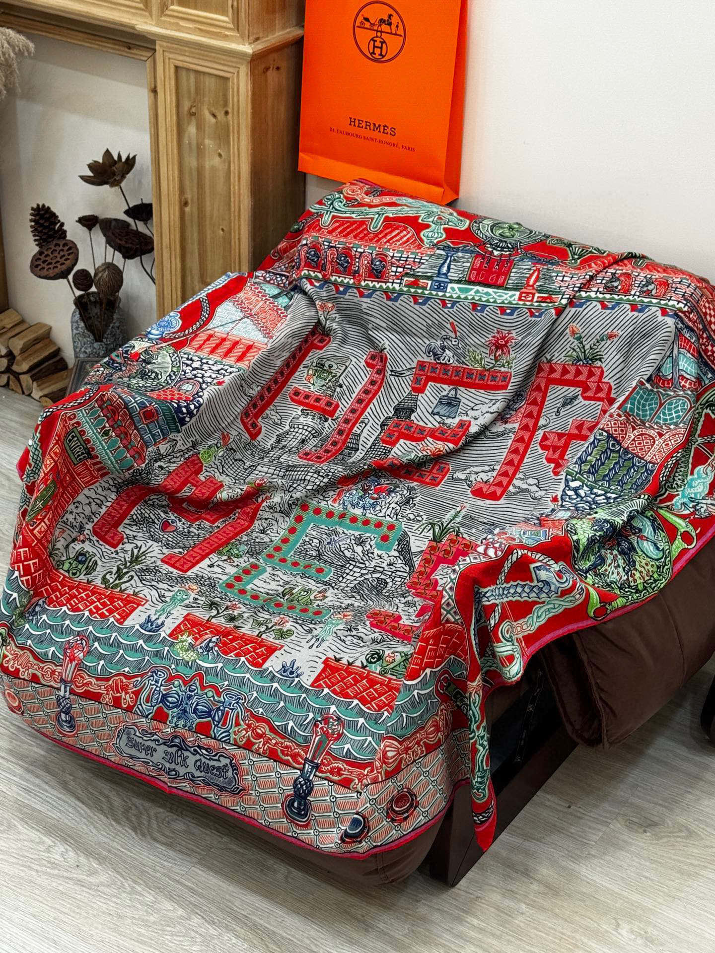  新款 秋冬搭配利器❗️顶级双面同色真丝羊绒披肩！！点睛精彩，图案和配色都超级喜欢，又一款双面配色工艺设