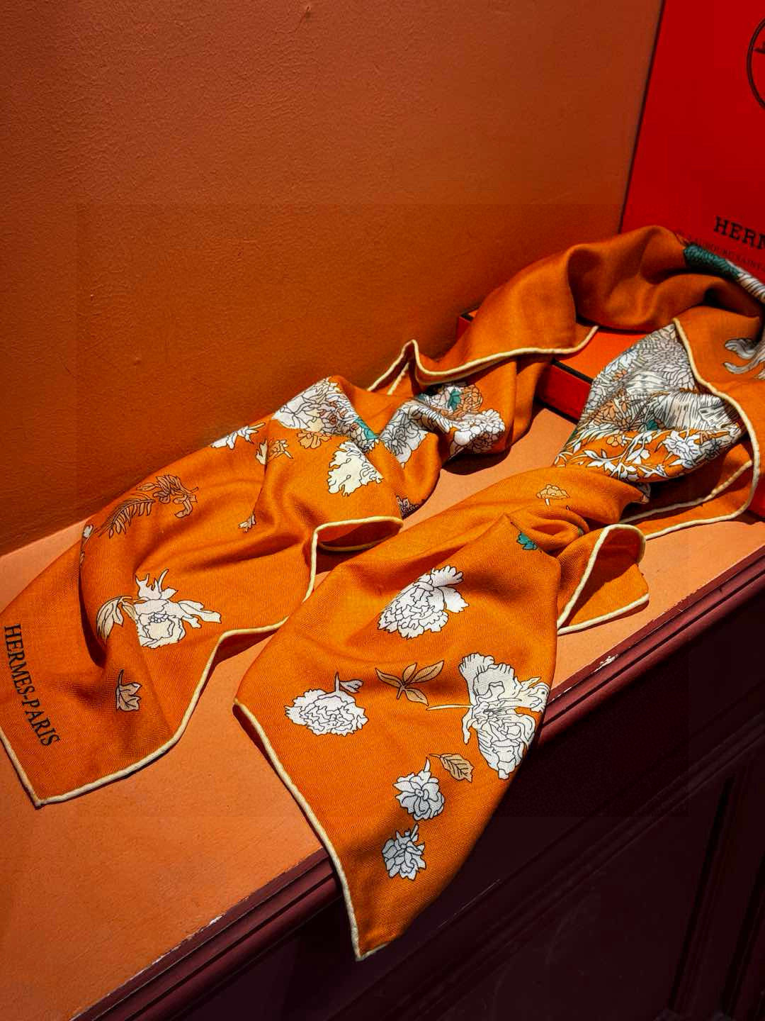  ❤  双面同色【▪️卓尔不凡，高级有气场！！】非常抬人，带点故事的精彩！永远加分的hermes艺术单品