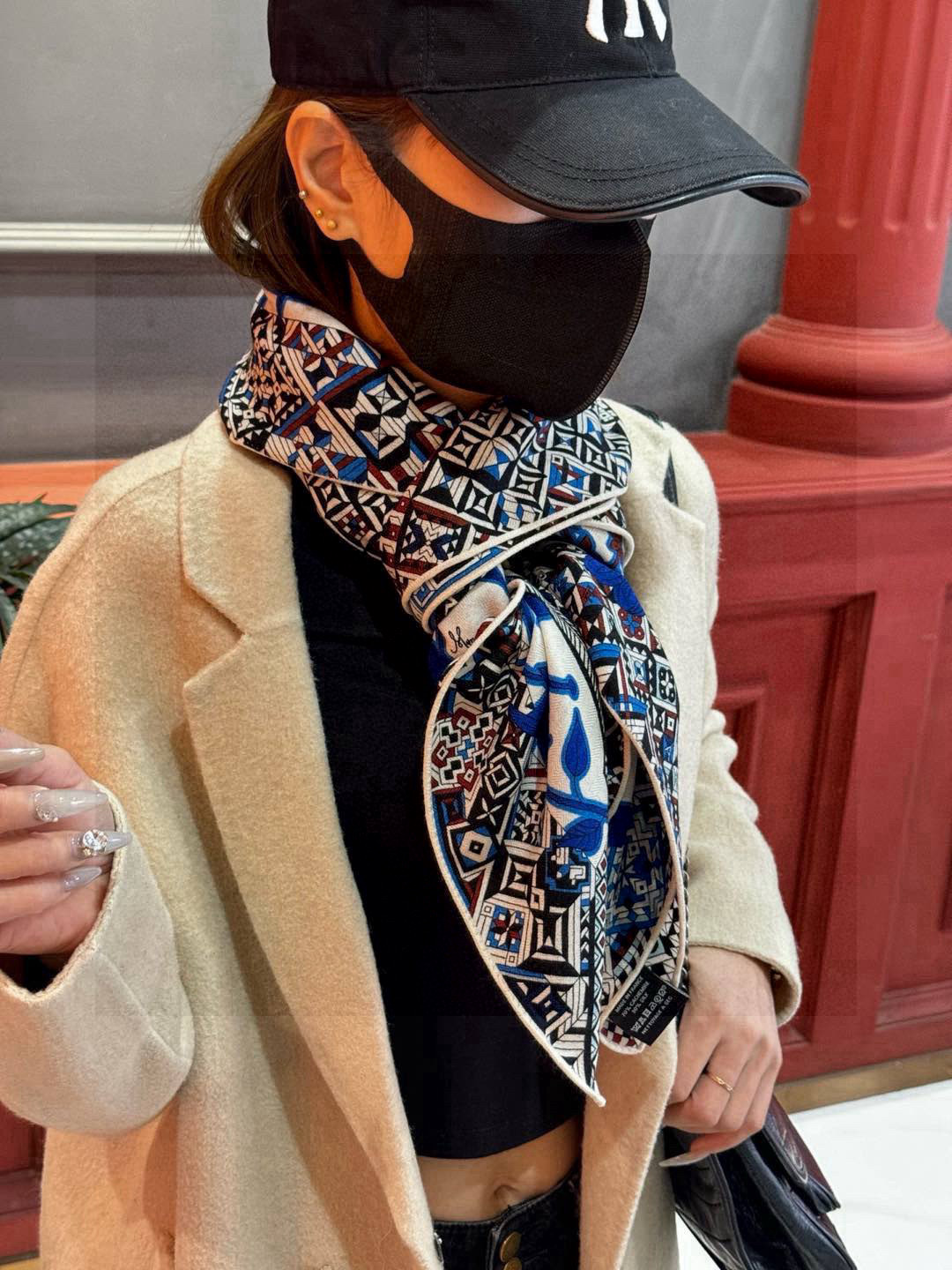  羊绒新款🆕👏👏买了都说好看‼️推荐💕爱马仕双面同色羊绒方巾【美洲豹与蜂鸟双面同色140】，顶级工艺超值