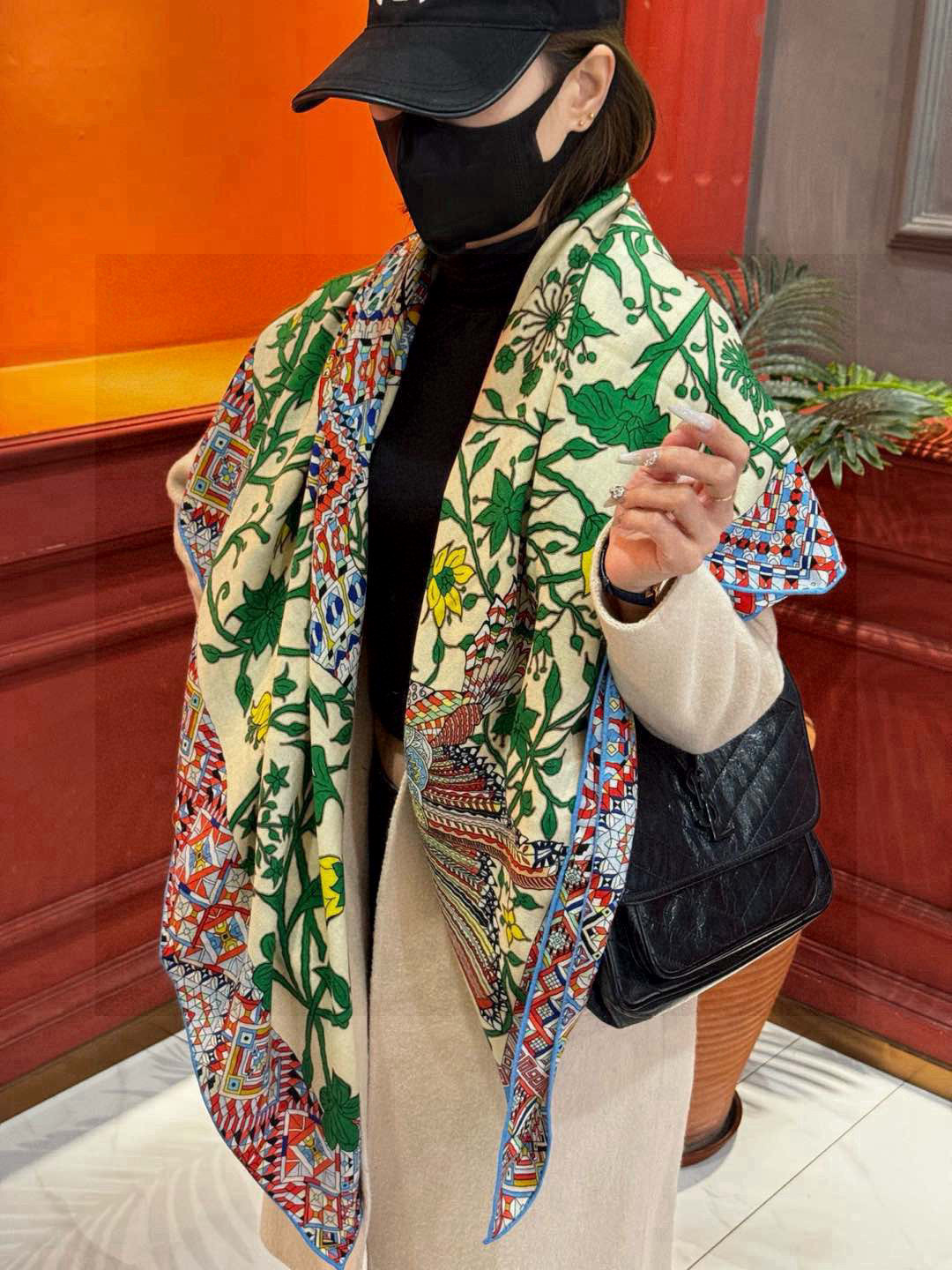  羊绒新款🆕👏👏买了都说好看‼️推荐💕爱马仕双面同色羊绒方巾【美洲豹与蜂鸟双面同色140】，顶级工艺超值