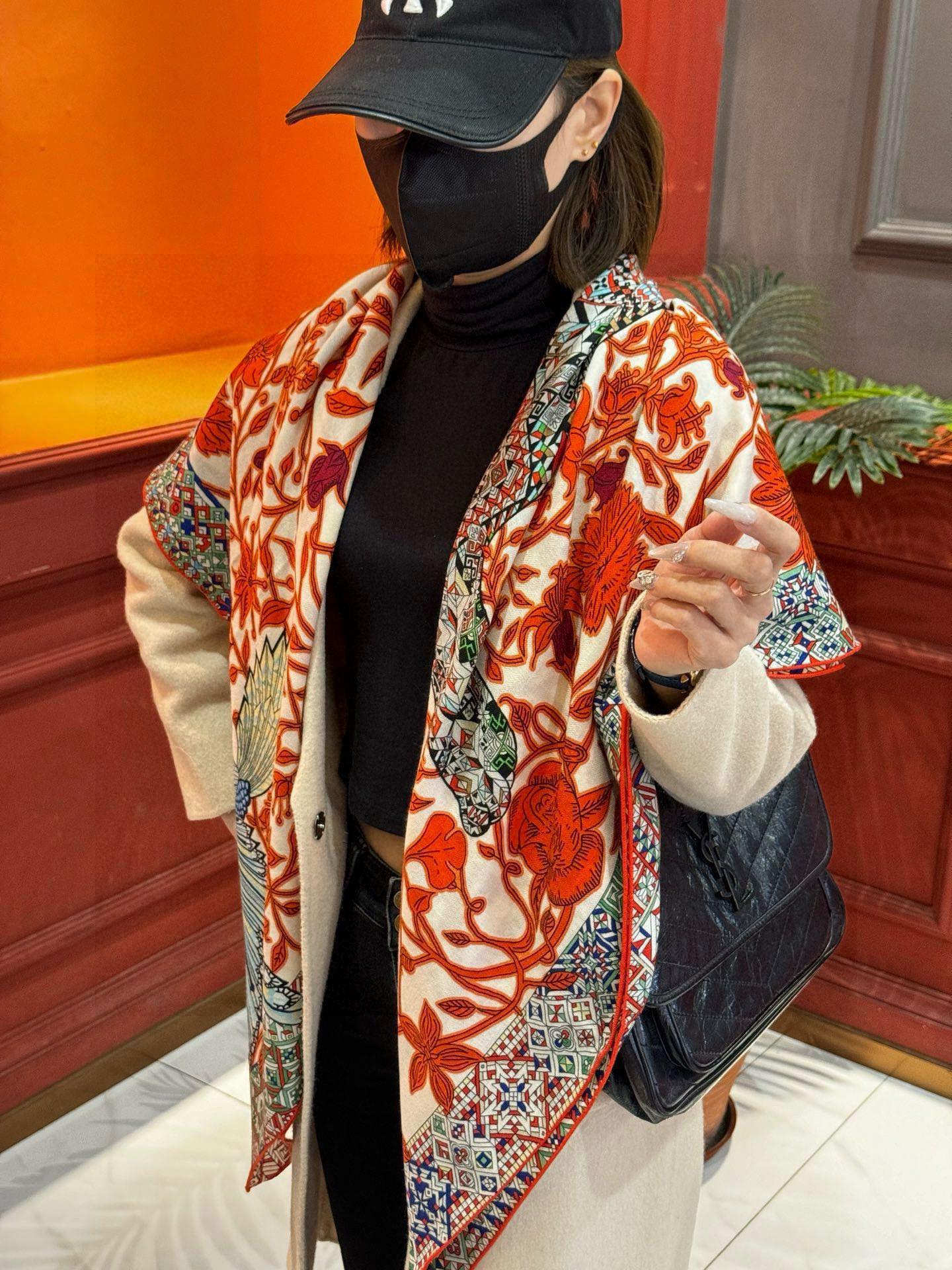  羊绒新款🆕👏👏买了都说好看‼️推荐💕爱马仕双面同色羊绒方巾【美洲豹与蜂鸟双面同色140】，顶级工艺超值