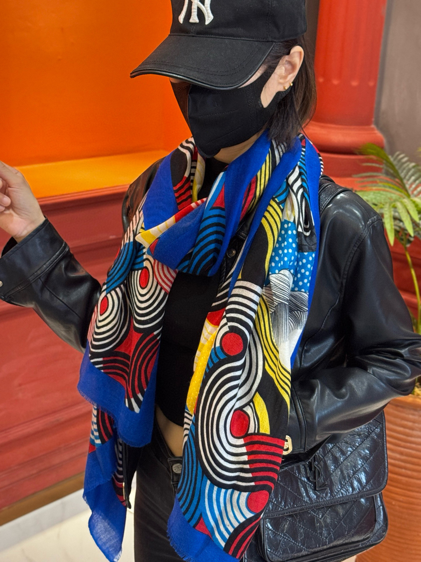 会发光发亮的围巾 新款🆕🏇🏇买了都说好看‼️推荐💕顶级工艺超值‼️爱马仕专柜爆款🎁💟立体呈现图案纹路实物