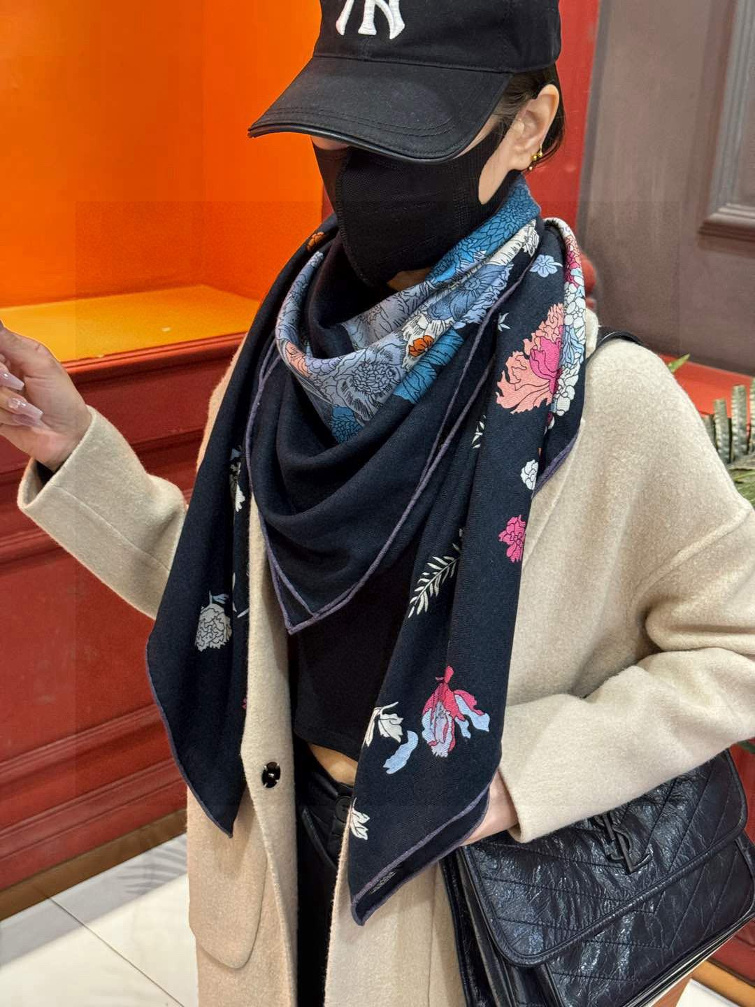 ❤ 双面同色【▪️卓尔不凡，高级有气场！！】非常抬人，带点故事的精彩！永远加分的hermes艺术单品！美