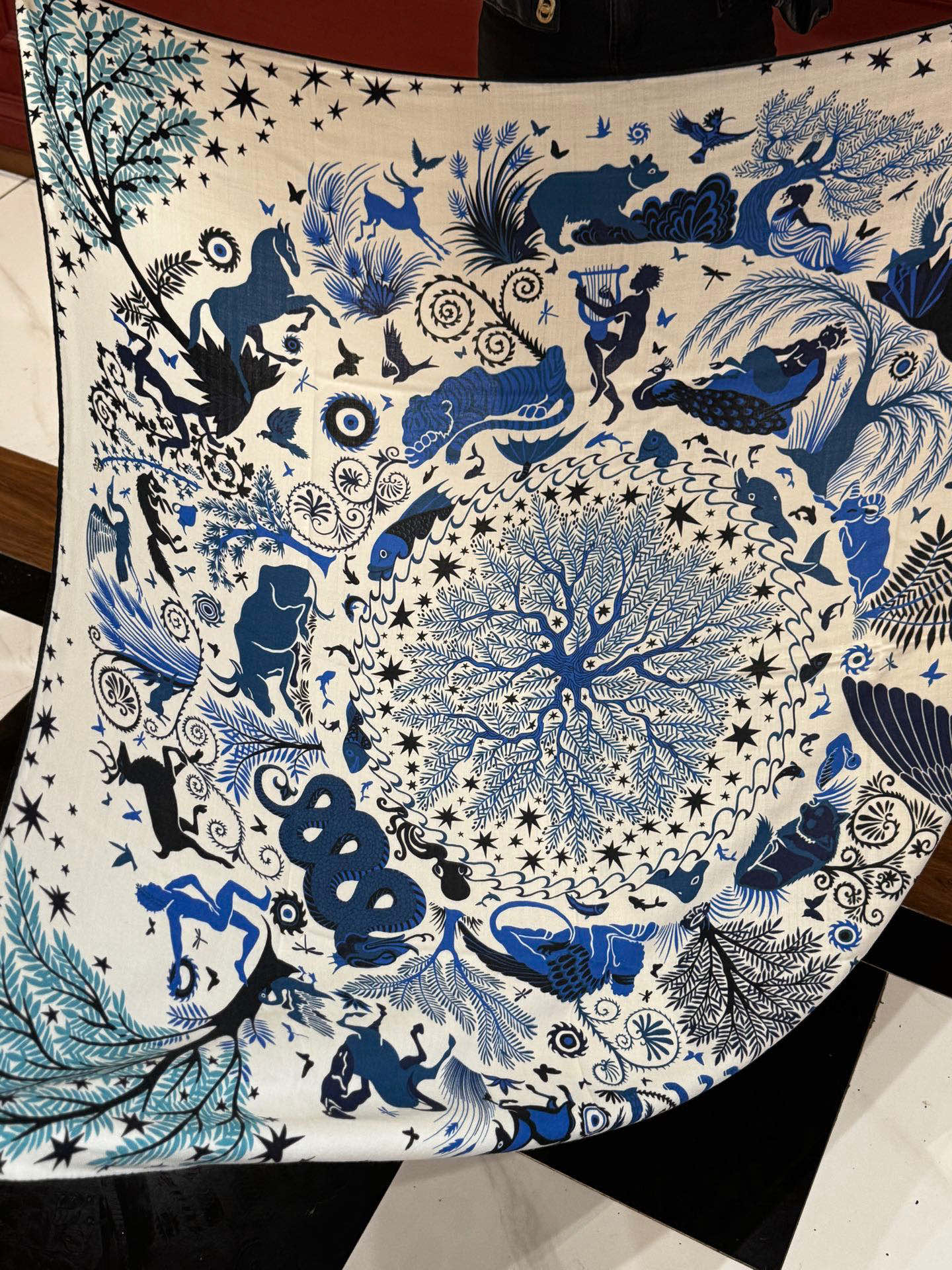 羊绒新款🆕👏👏买了都说好看‼️推荐💕爱马仕双面同色羊绒方巾【玛雅森林双面同色140】，顶级工艺超值‼️爱