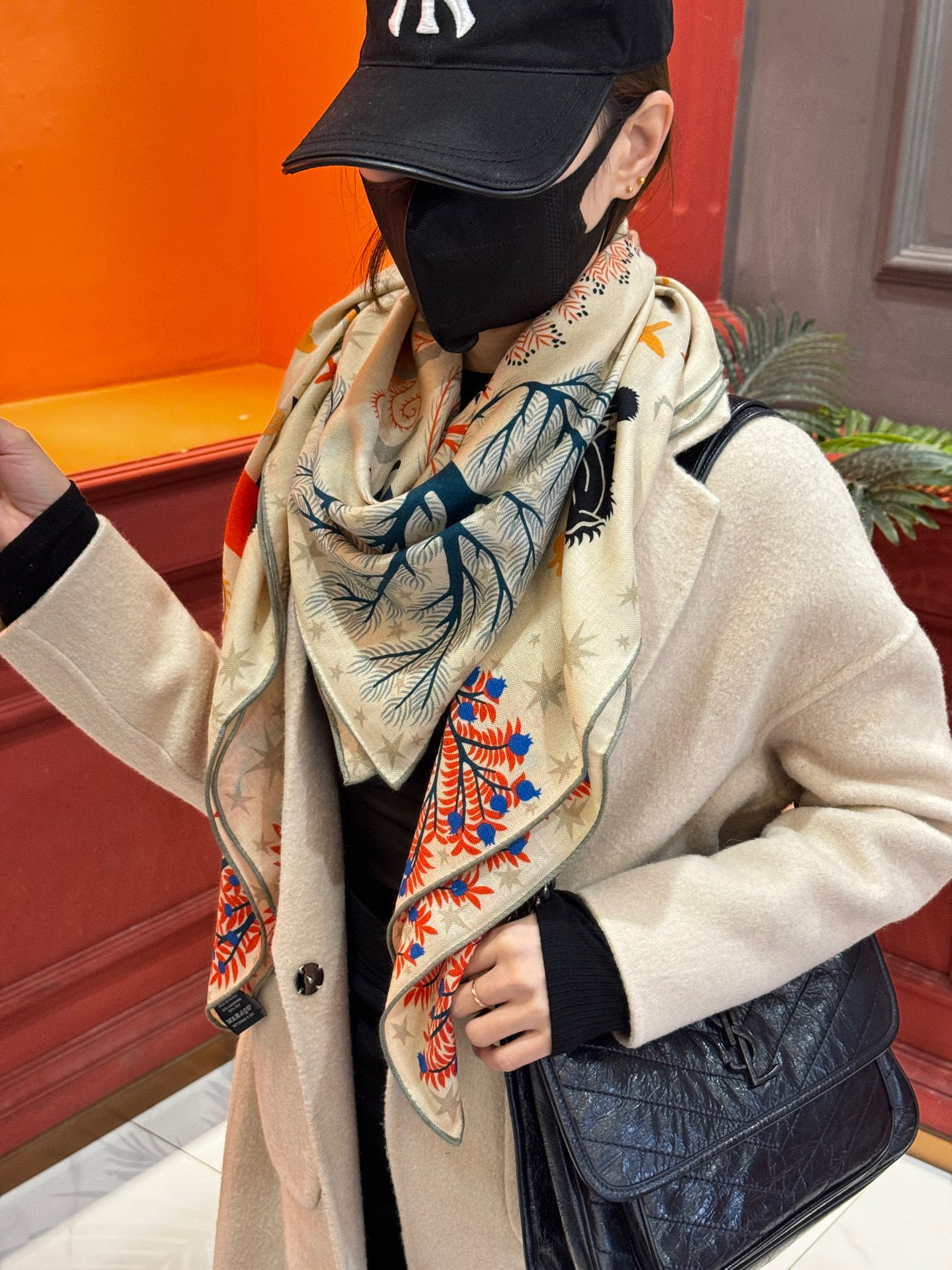 羊绒新款🆕👏👏买了都说好看‼️推荐💕爱马仕双面同色羊绒方巾【玛雅森林双面同色140】，顶级工艺超值‼️爱