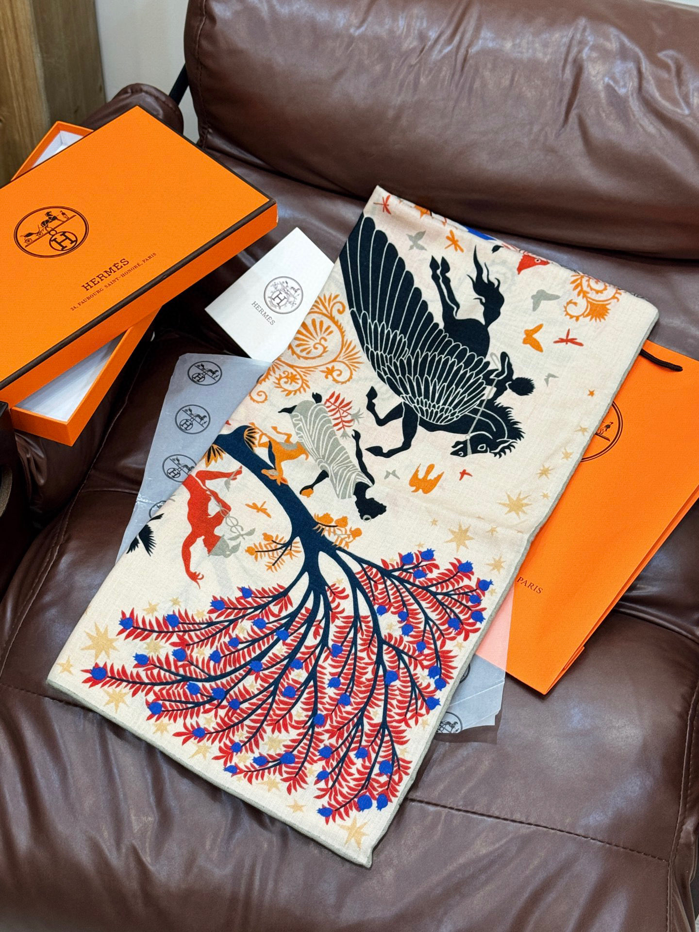 羊绒新款🆕👏👏买了都说好看‼️推荐💕爱马仕双面同色羊绒方巾【玛雅森林双面同色140】，顶级工艺超值‼️爱