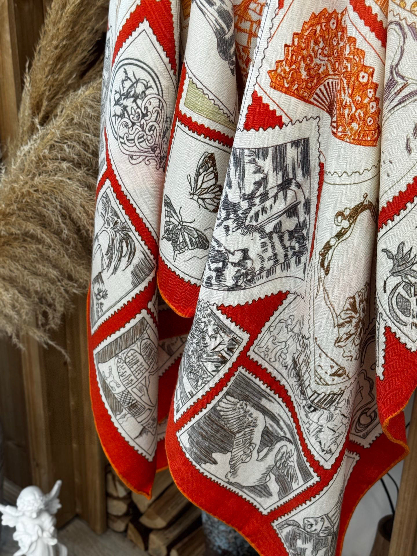 💟2025年秋冬抢先 上新💞【双面同色丝毛方巾】手工卷边山羊绒和真丝混纺披肩（70%山羊绒，30%桑蚕丝