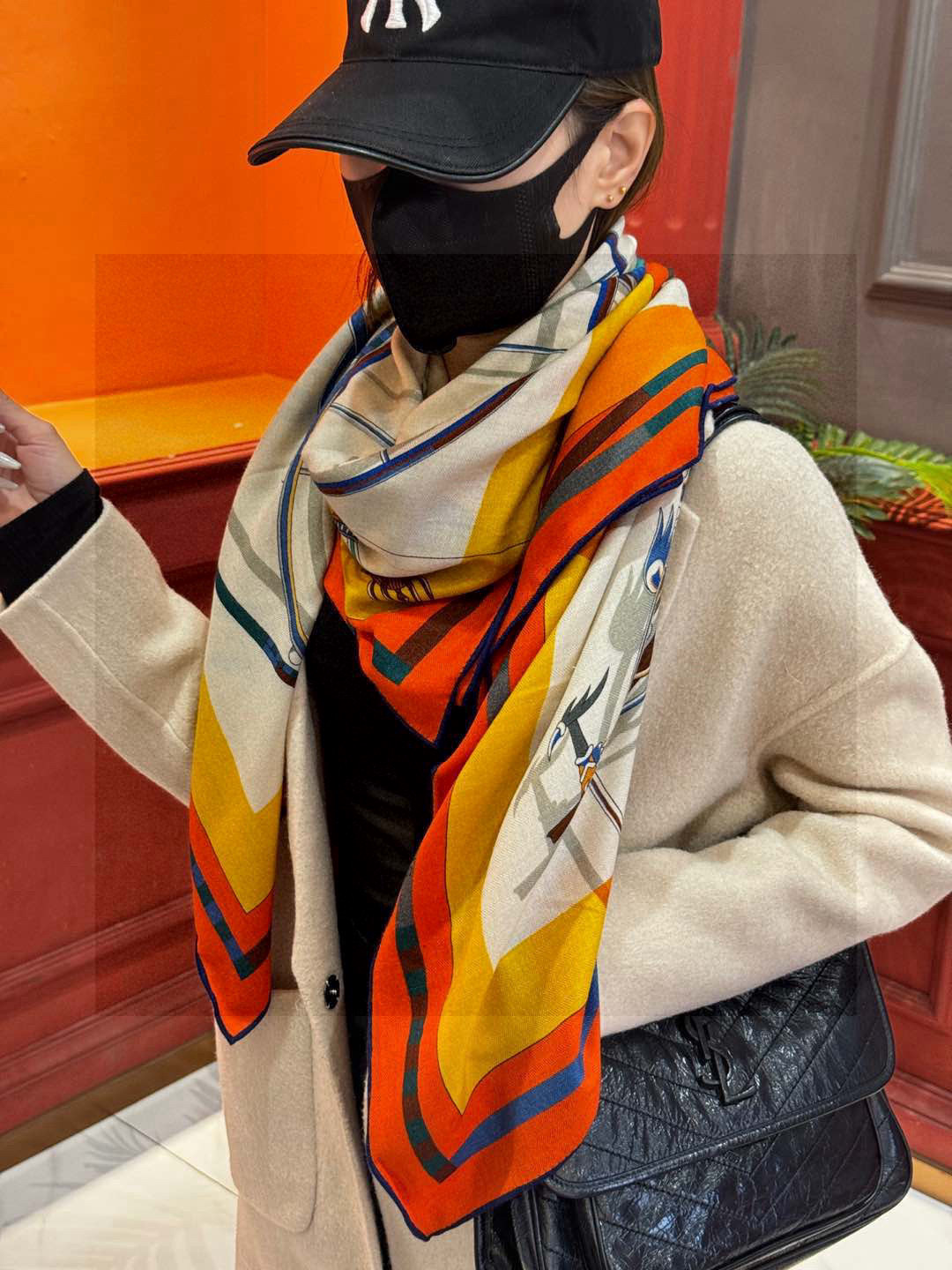 ❄️【双面同色】原单爱马仕140cm丝绒方巾💕 《平衡马车》，没有体验过野村大辅的豪华马车，就不算拥有丰