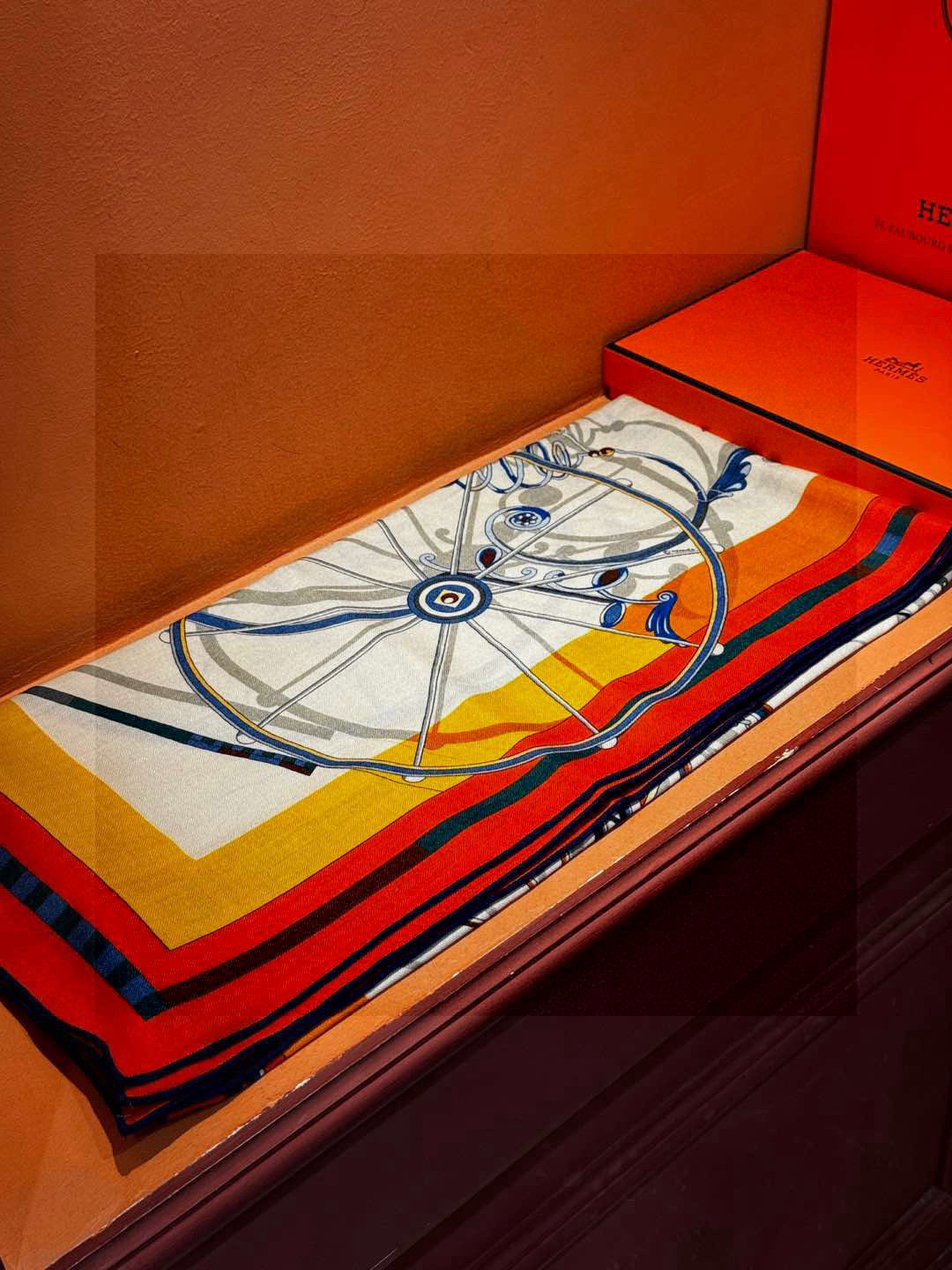 ❄️【双面同色】原单爱马仕140cm丝绒方巾💕 《平衡马车》，没有体验过野村大辅的豪华马车，就不算拥有丰