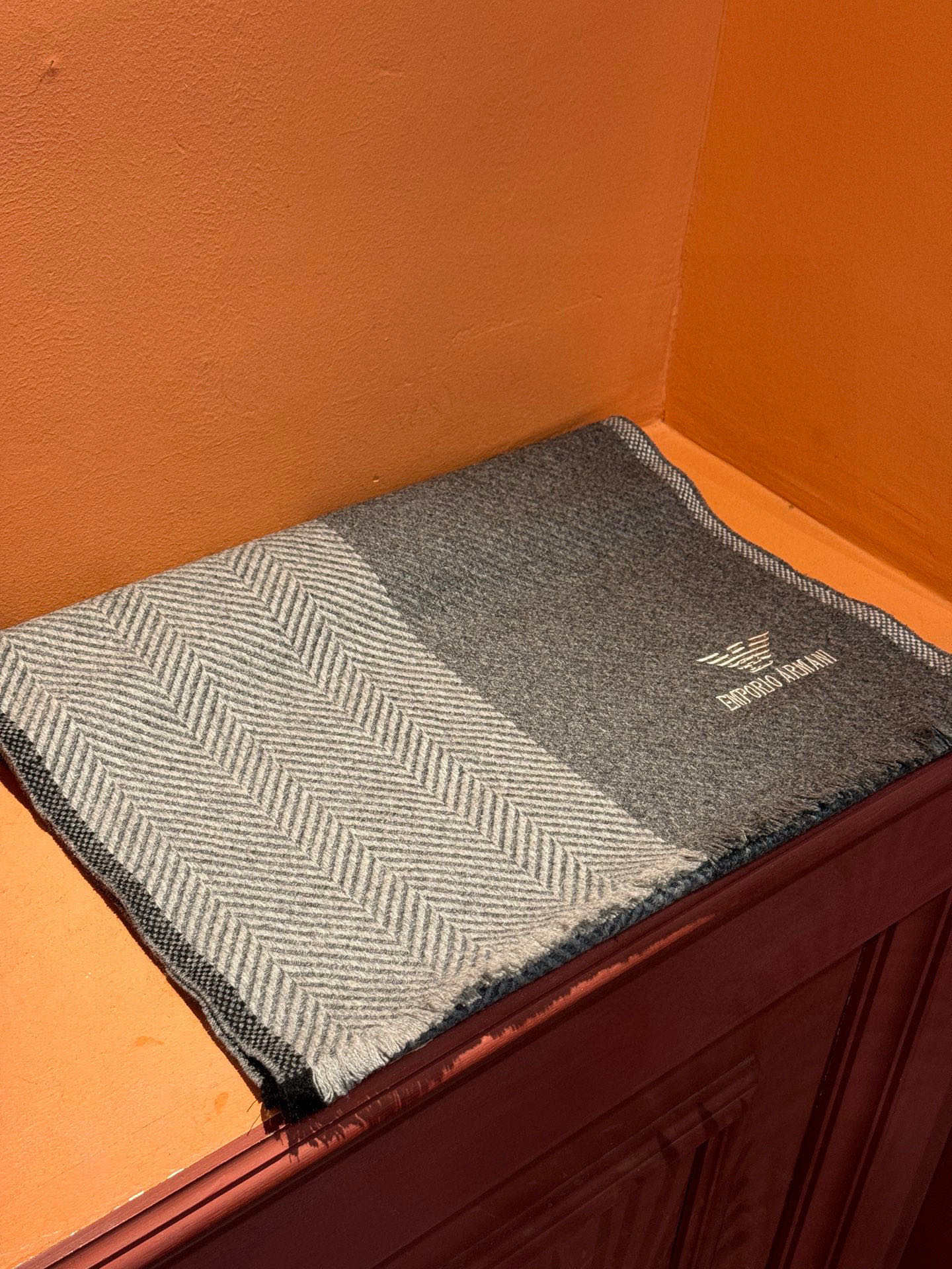 EMPORIO ARMANI。EA阿玛尼。秋冬新品，男士羊绒围巾。，无敌贴身质感，弹力极好，超级搭配王，