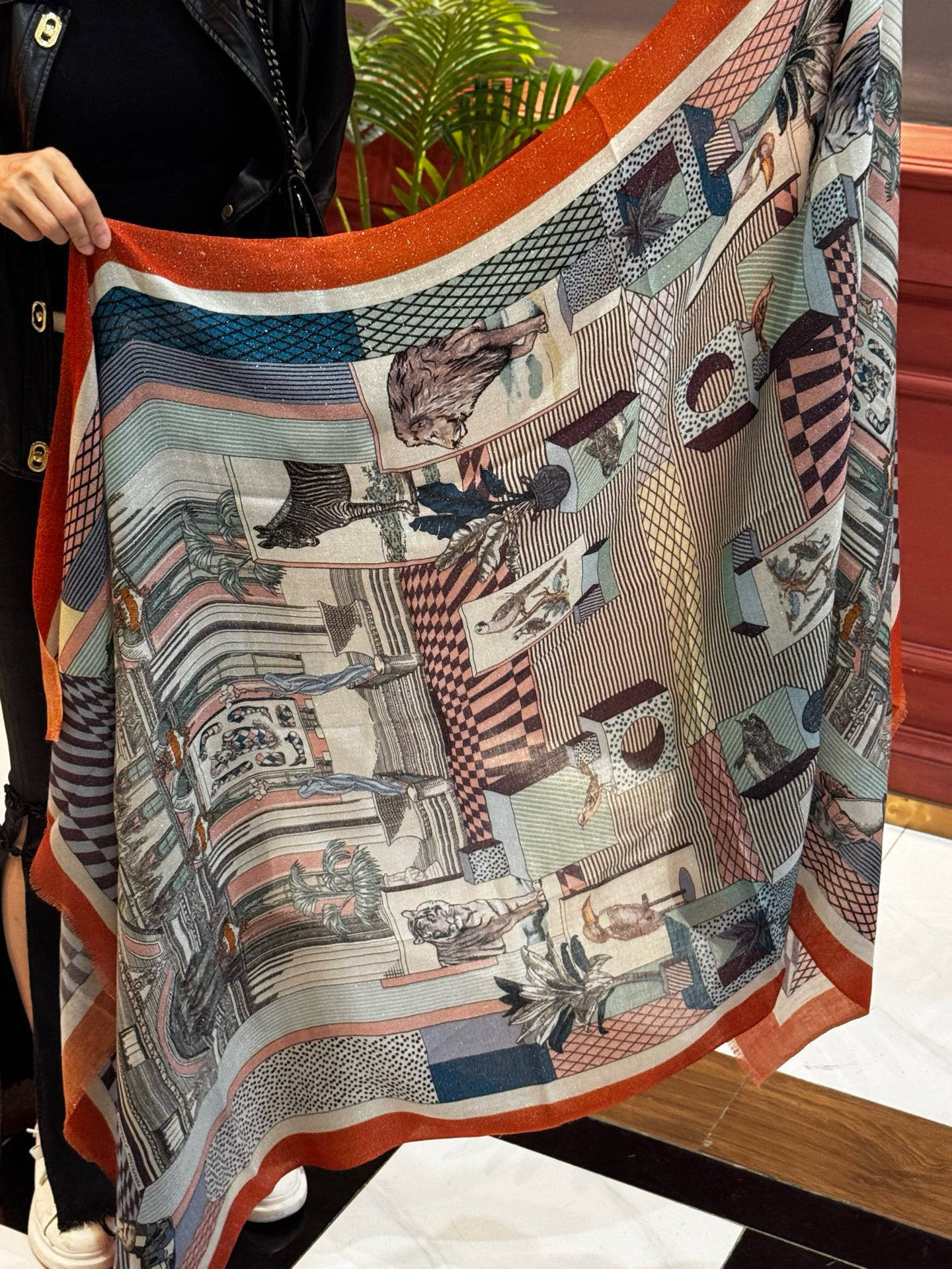 会发光发亮的围巾 爱马仕 专柜同步 买了都说好看羊绒印花‼️推荐💕顶级工艺超值‼️爱马仕专柜爆款🎁🎁羊绒