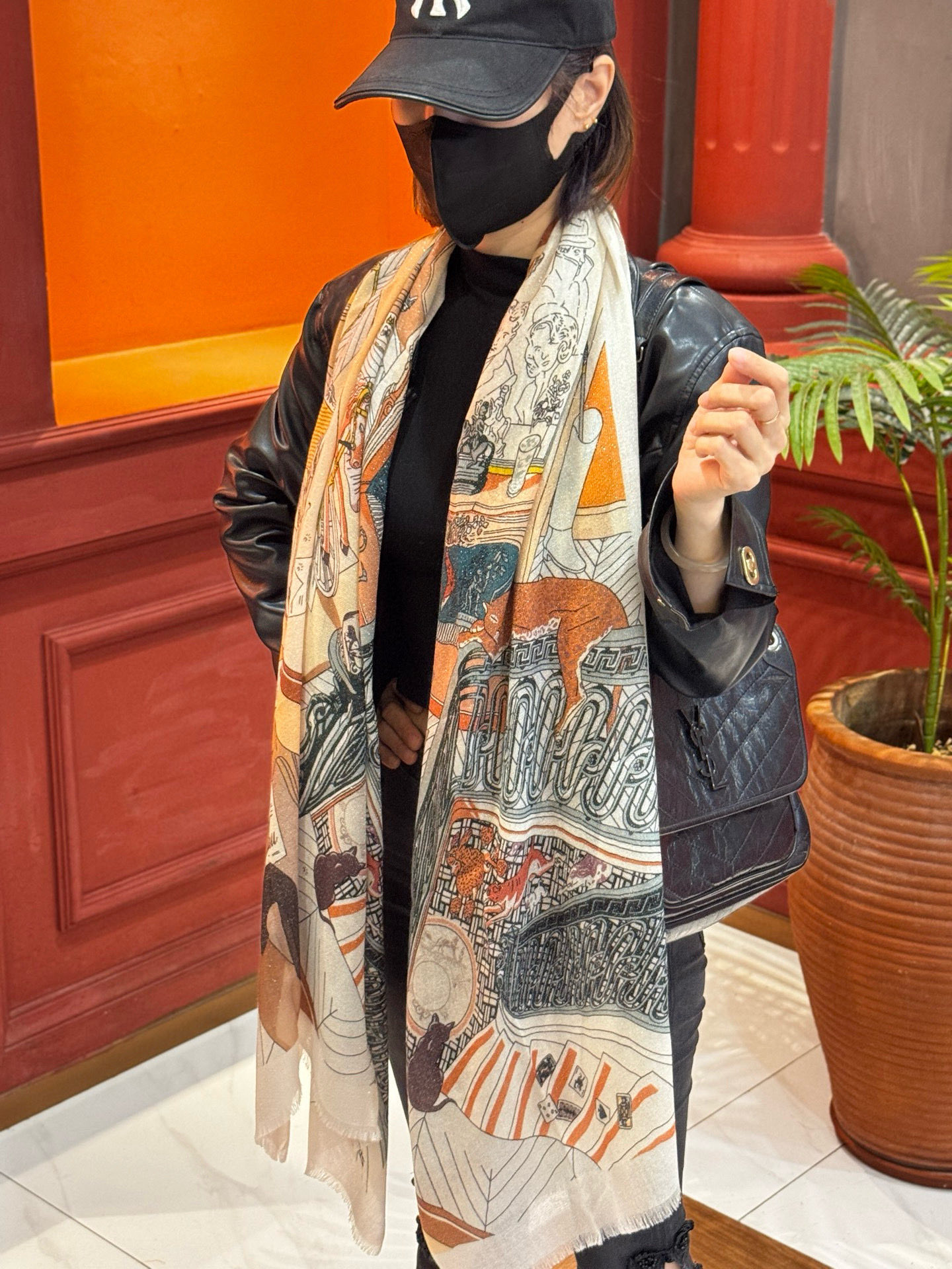 会发光发亮的围巾 爱马仕 专柜同步 买了都说好看羊绒印花‼️推荐💕顶级工艺超值‼️爱马仕专柜爆款🎁🎁羊绒