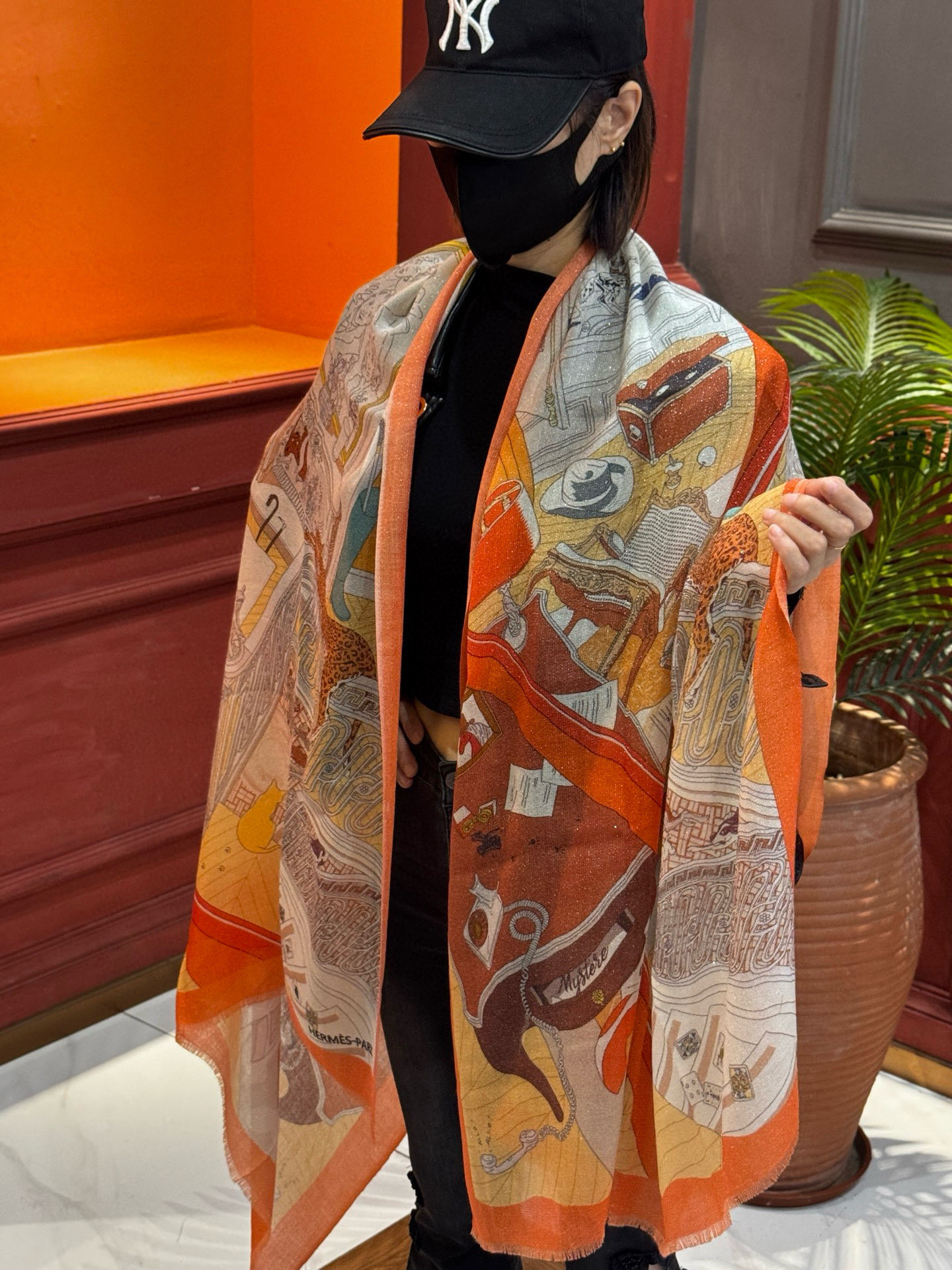 会发光发亮的围巾 爱马仕 专柜同步 买了都说好看羊绒印花‼️推荐💕顶级工艺超值‼️爱马仕专柜爆款🎁🎁羊绒