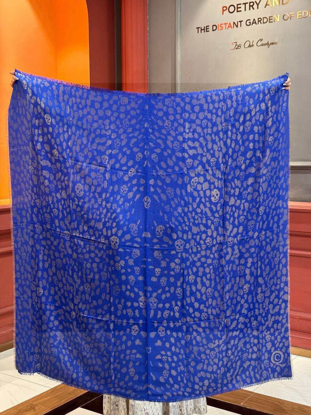 超美的鬼头Logo~防冷气又时髦的单品💋麦昆 新品.永远都不会嫌多的款~❣️MCQ麦昆永恒经典的骷髅头‼