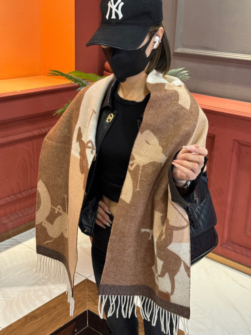 Hermes Paris Fashion Show Unisex Cashmere Scarf - Elegant, Warm & Stylish 1 Hermes Paris Fashion Show Unisex Cashmere Scarf - Elegant, Warm & Stylish