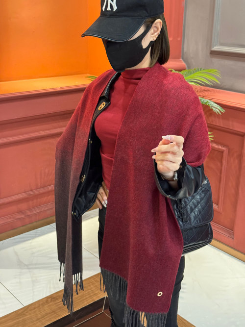 Elegant Gradient Color Cashmere Scarf, Soft Warm Winter Shawl 1 Elegant Gradient Color Cashmere Scarf, Soft Warm Winter Shawl