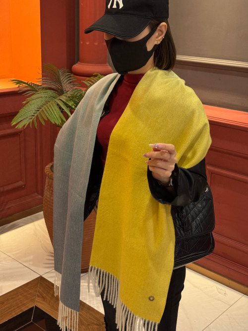 Two-Tone Cashmere Scarf, Soft Warm Winter Wrap for Women, 32 * 190 cm 1 Two-Tone Cashmere Scarf, Soft Warm Winter Wrap for Women, 32 * 190 cm