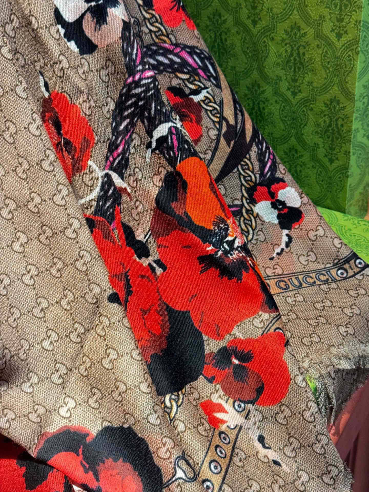 爆款出货 真正的海外原版货——从海外买的正品花了一个月画稿打版，要做咱们就做最好的💯 一花四色每色都把我