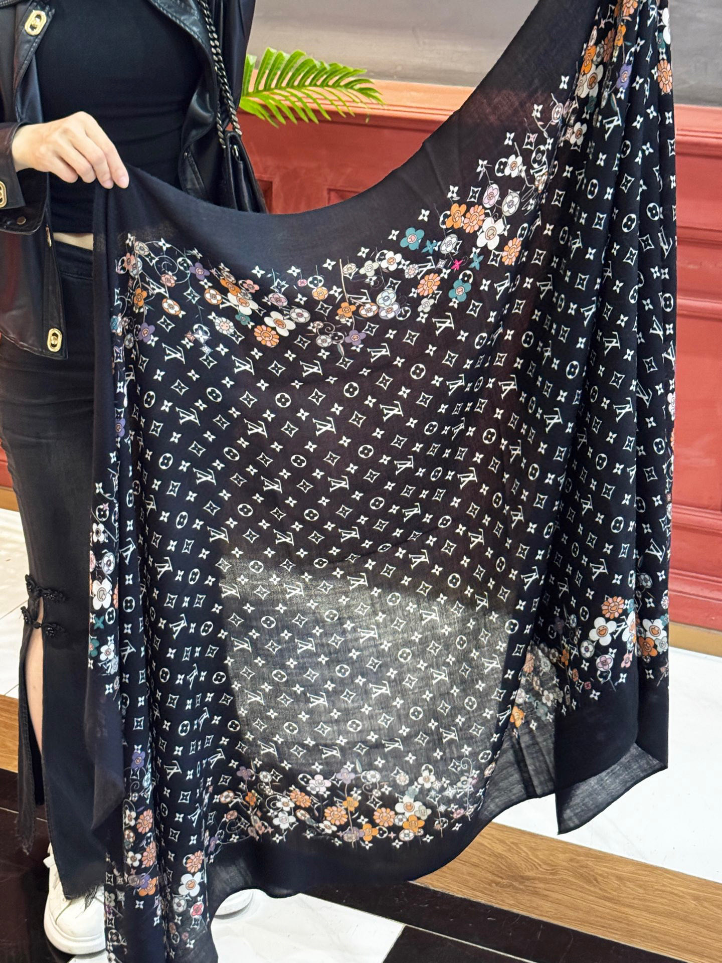 25年新品🌈上新 专柜同步材质 LV x TM Monogram SuPerflat Flowers 方