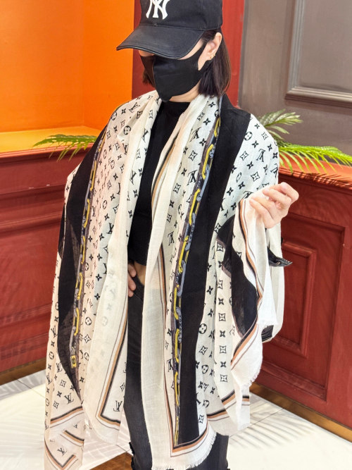Louis Vuitton Classic Monogram Cashmere Scarf - Versatile & Stylish 1 Louis Vuitton Classic Monogram Cashmere Scarf - Versatile & Stylish