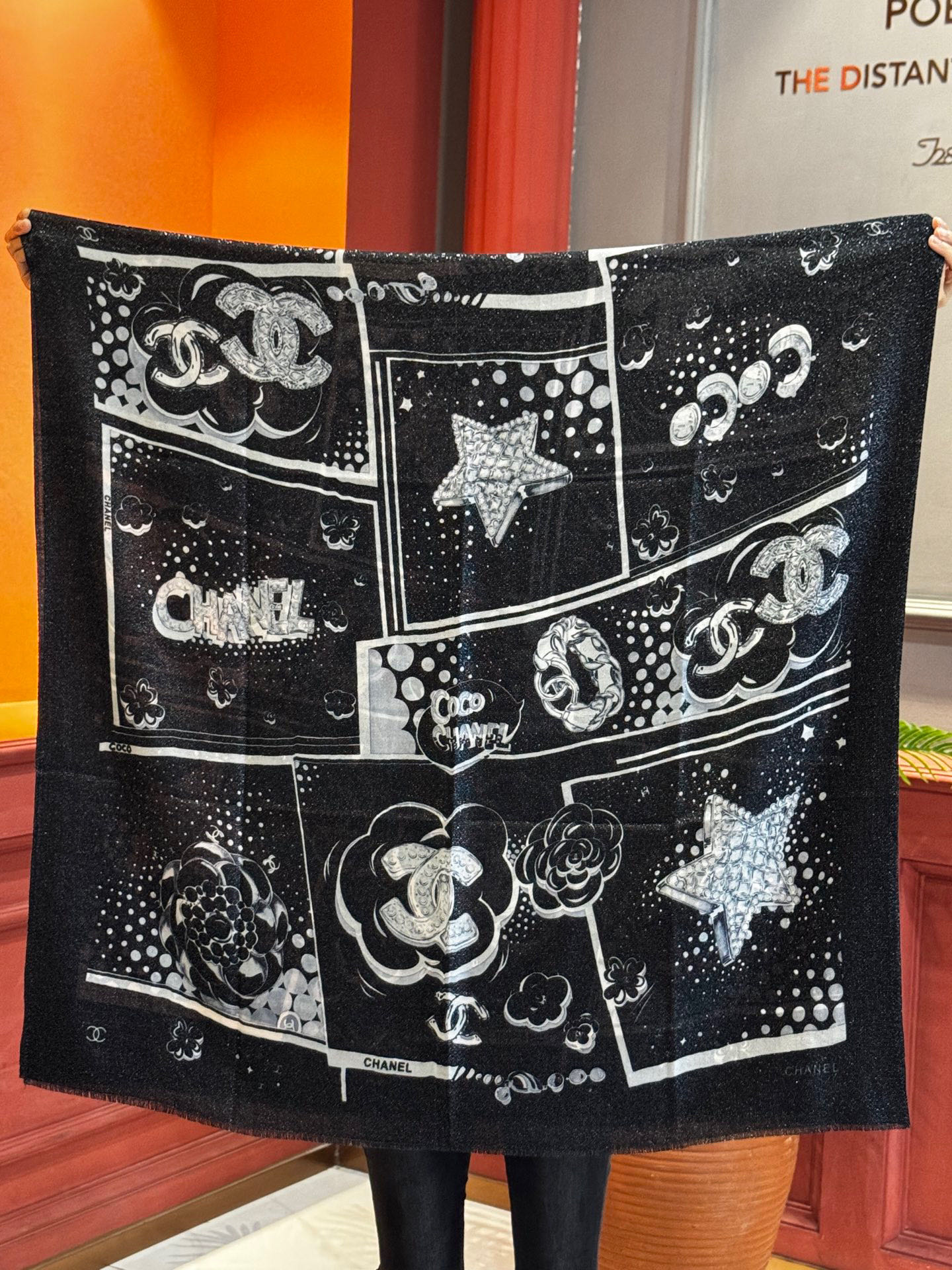 会发光发亮的围巾💟香奶奶专柜上新客供羊绒长巾👑👑 卖的超爆的，亮晶晶✨的银丝上身才会知道她的美，洋气、大