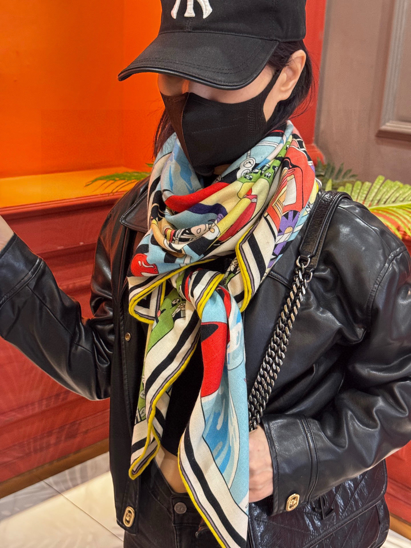 H，目前最热门的 “超现实爱马仕枢纽” 风靡全宇宙，听名字就充斥着未来空间♥️艺术品一样的存在，会绝版的