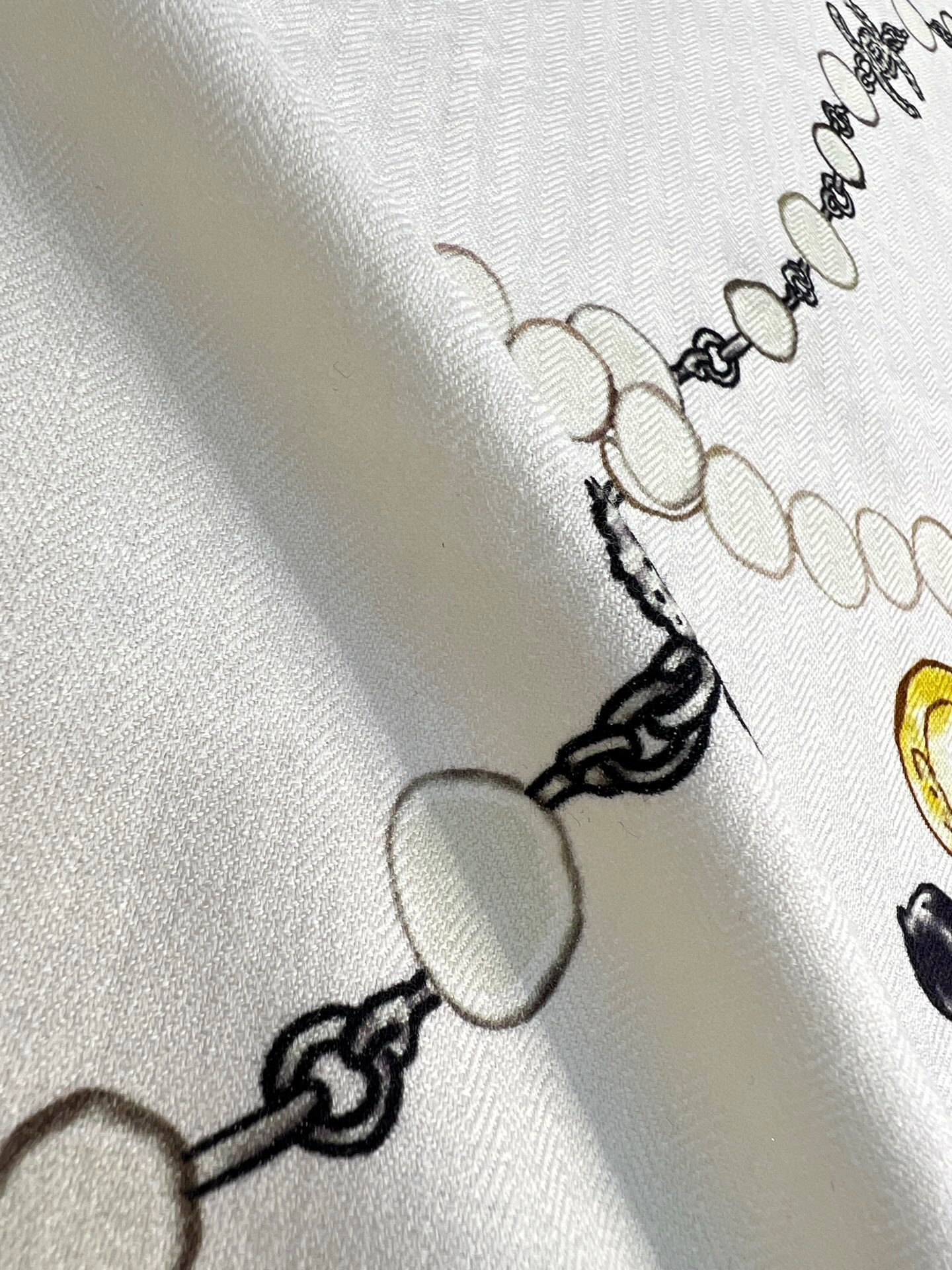 Chanel ~25秋冬新品～“珠光宝气”【140双面丝毛披肩】手工卷边丝毛方巾（30%桑蚕丝70%羊毛