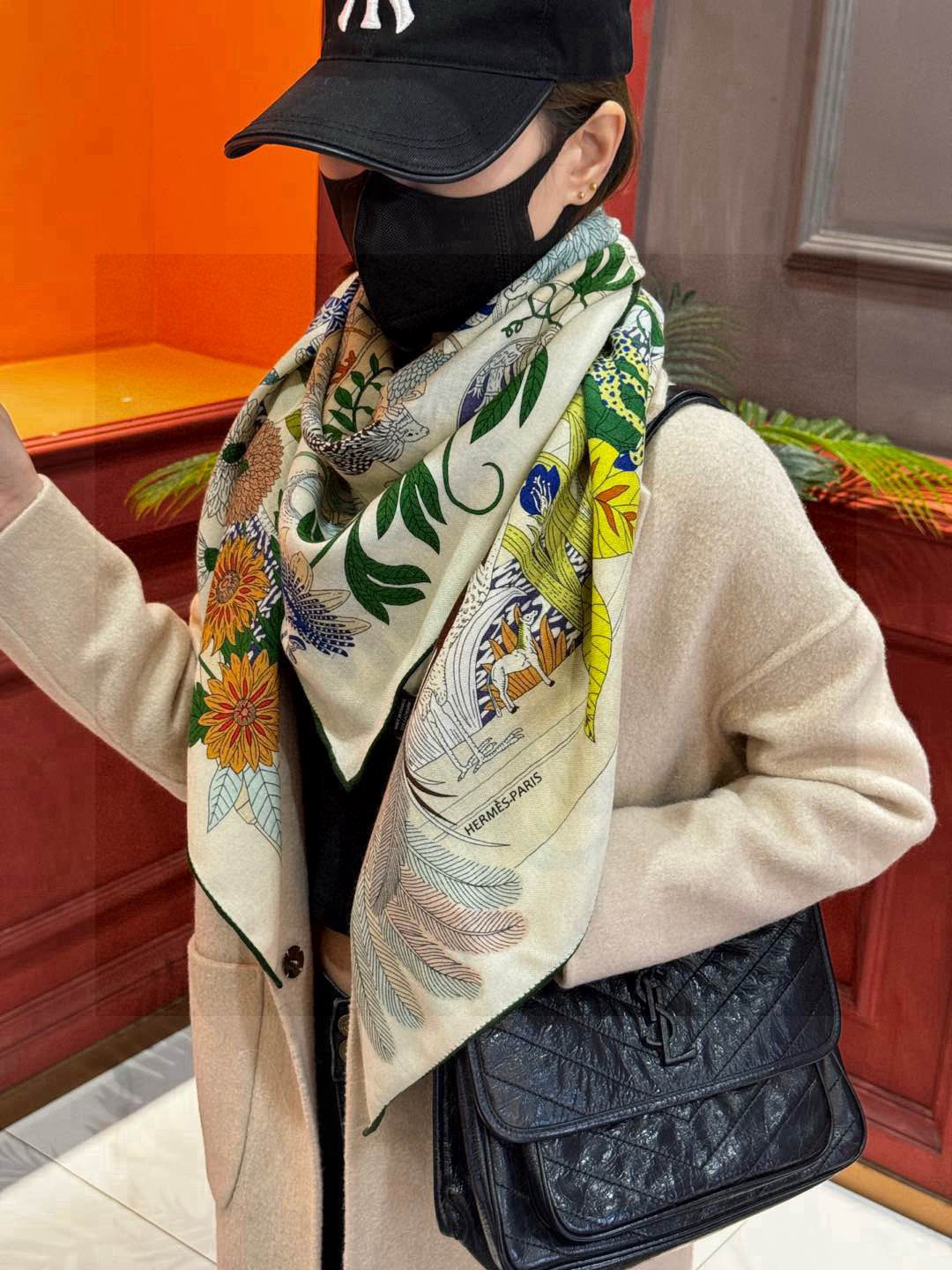 羊绒新款🆕👏买了都说好看‼️推荐💕爱马仕双面同色羊绒方巾，【奇珍乐园双面同色140】顶级工艺超值‼️爱马