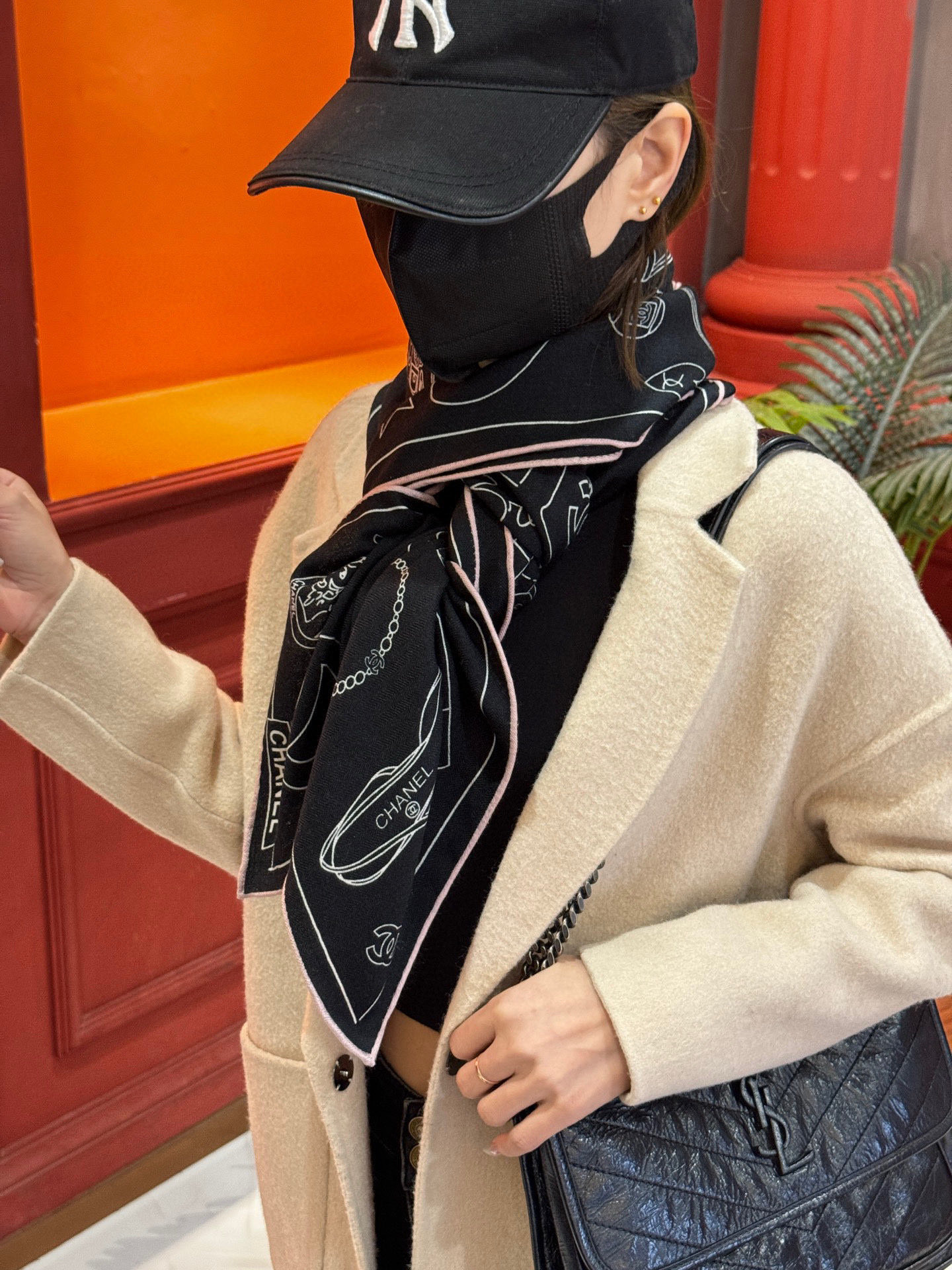 【升级双面同色 加密面料】 上新❤️ 140*140台版印花 黑白二色 高级都市新贵！山茶花的再一次邂逅